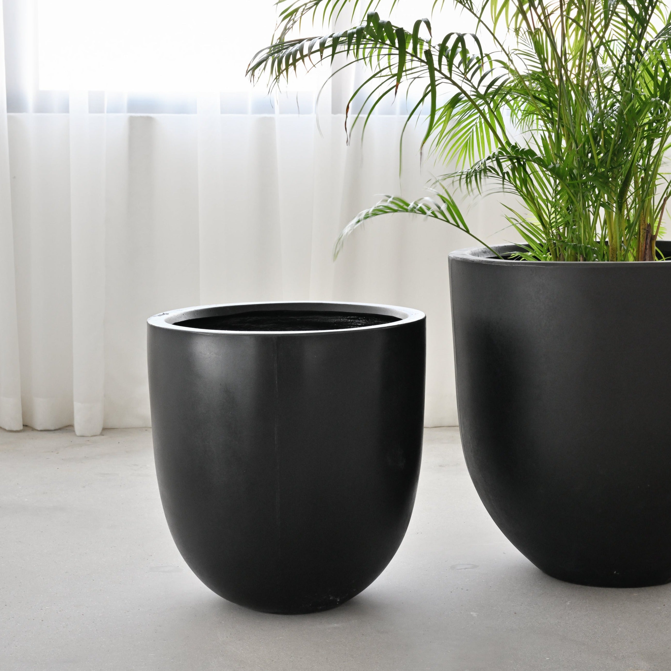 Bullet Concrete Pot - Black