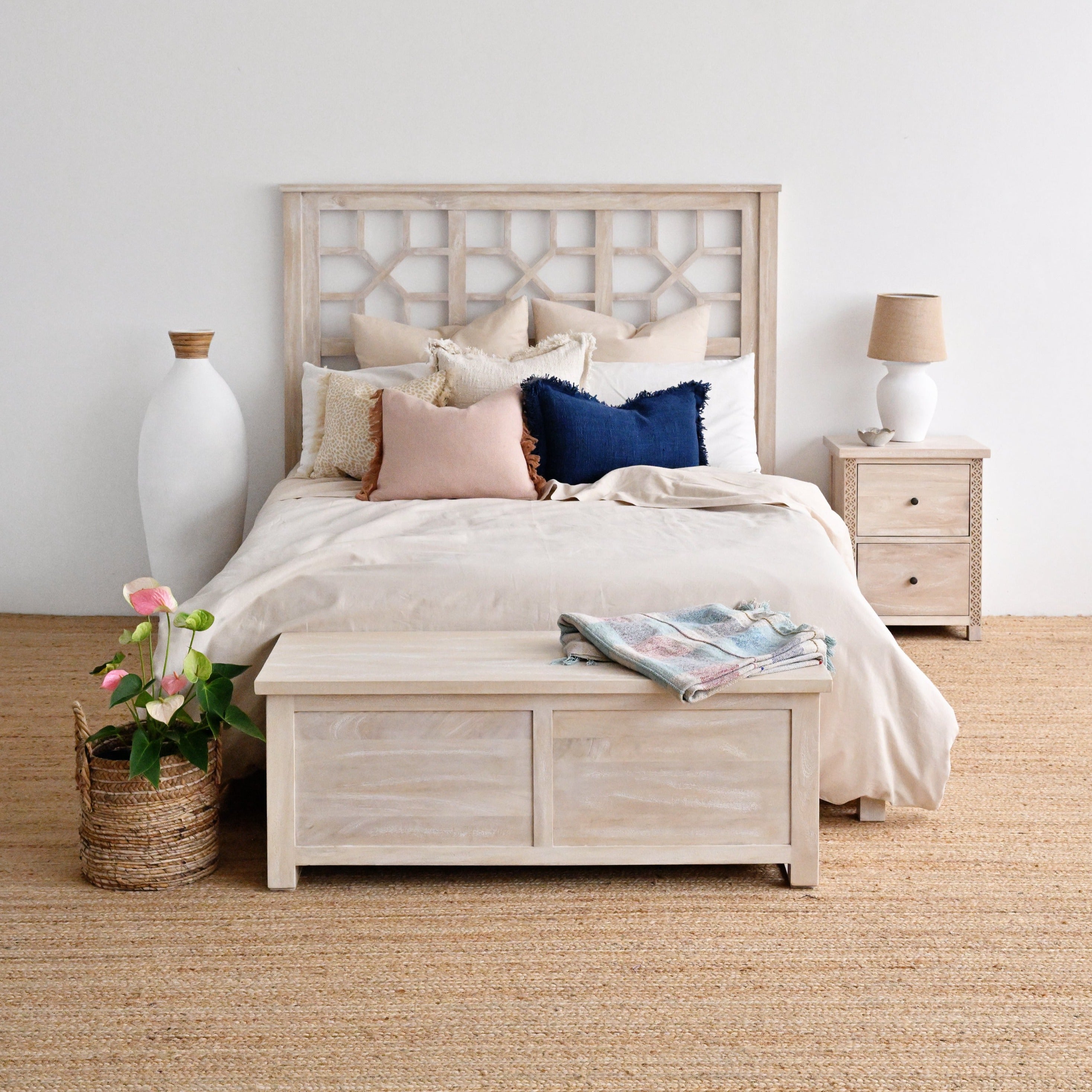Ketok Bedside Table