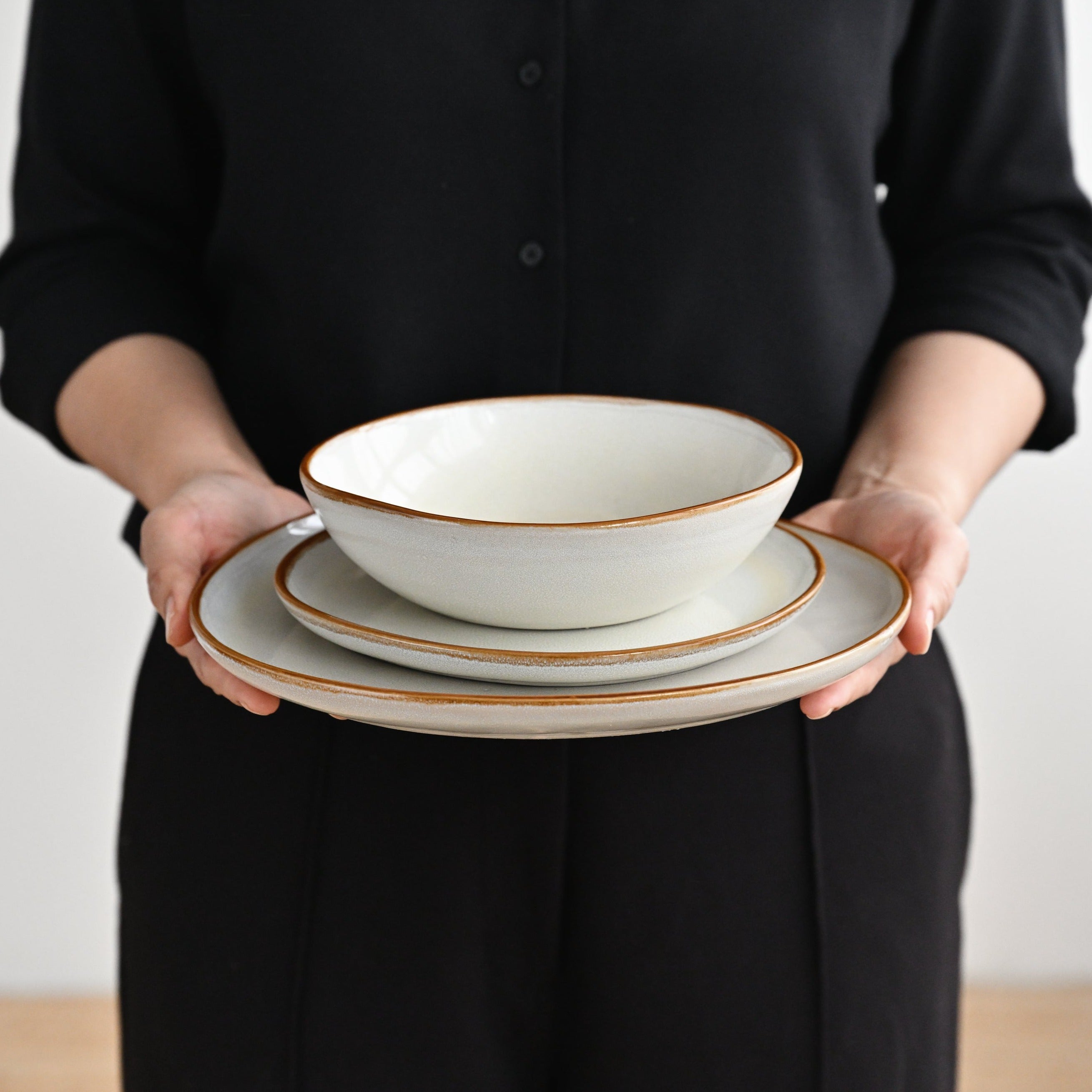 Series Dinner Set Vanilla (12 pcs)
