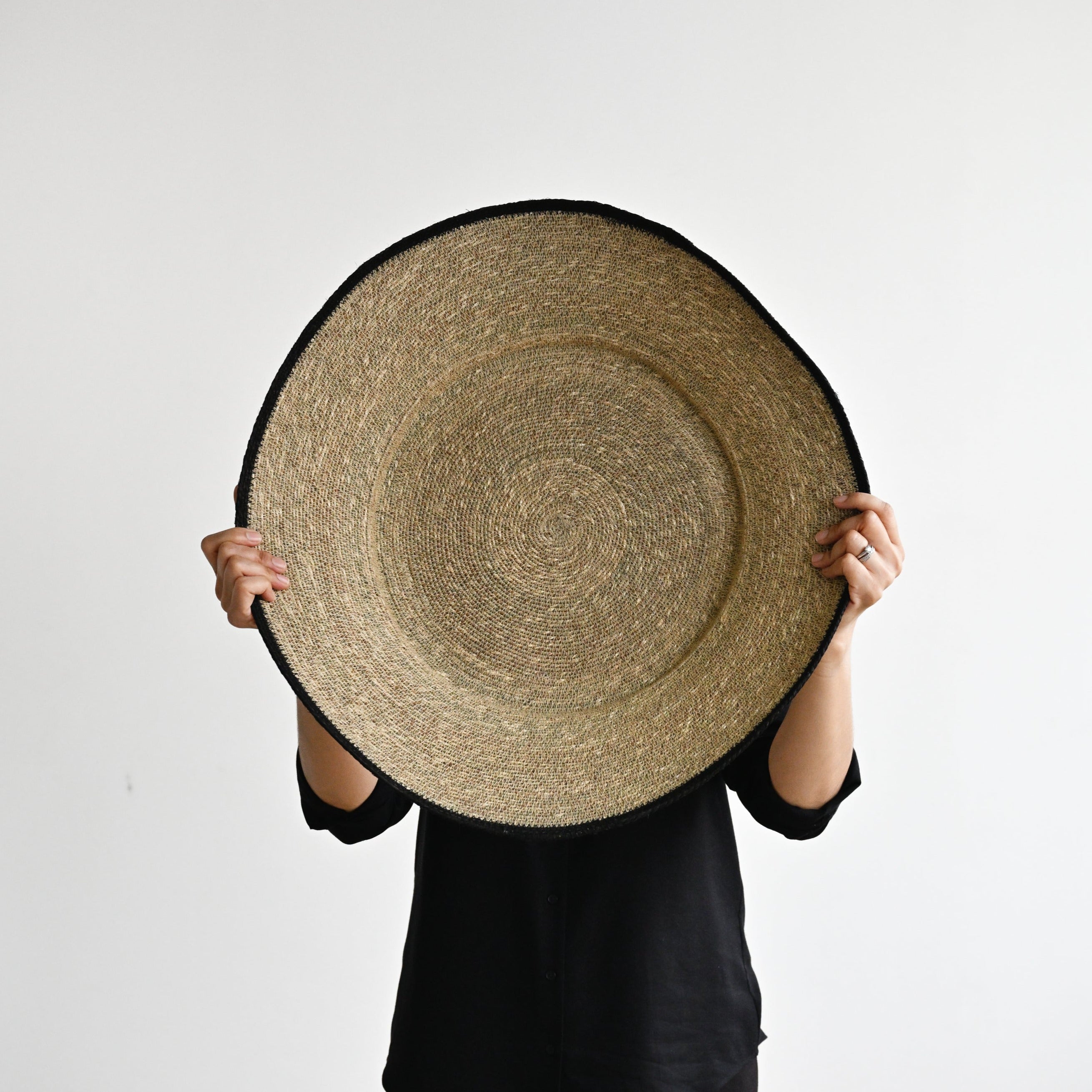 Natural Woven Flat Basket - Set of 2