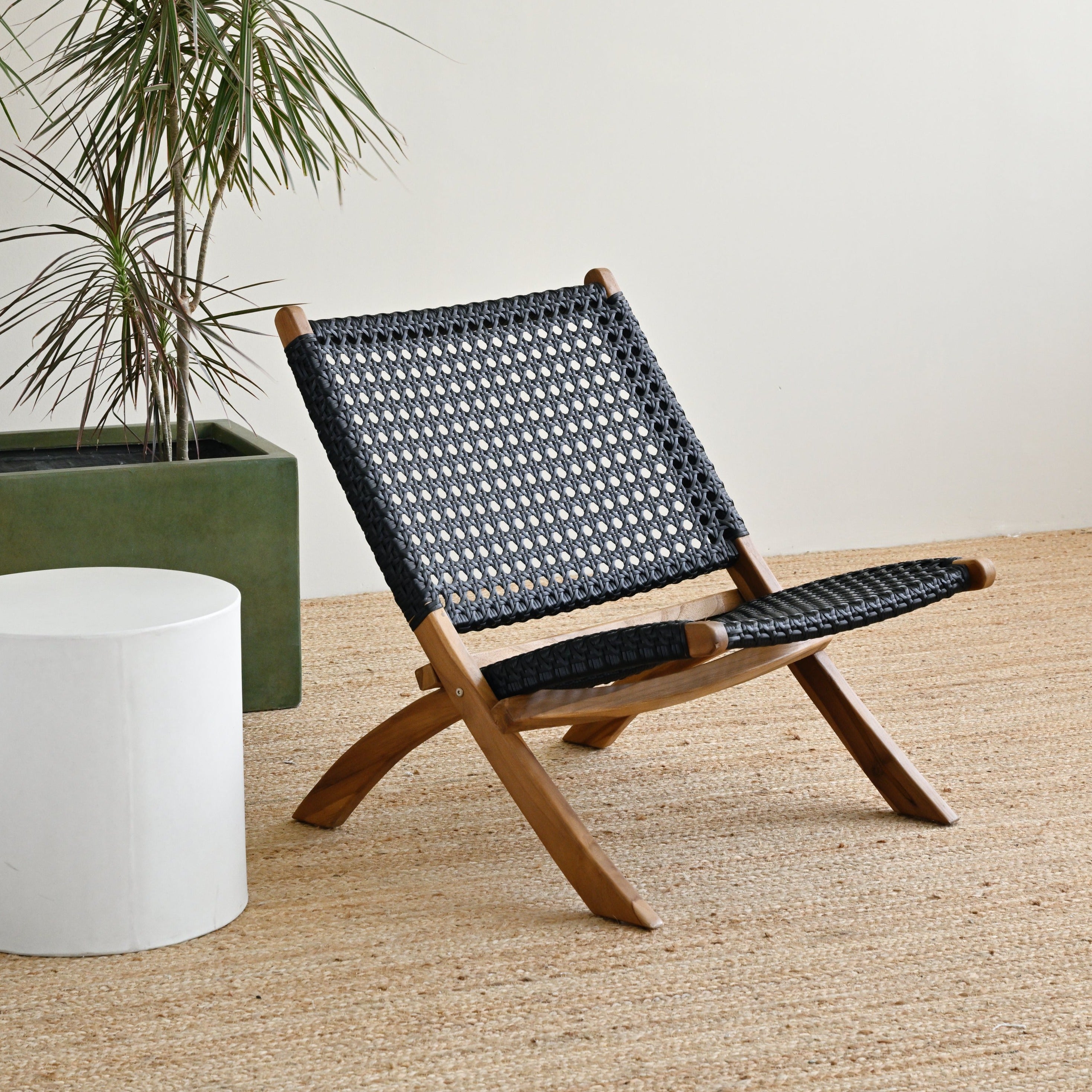 Venezuela Folding Chair Noir – Island Living - Main Image