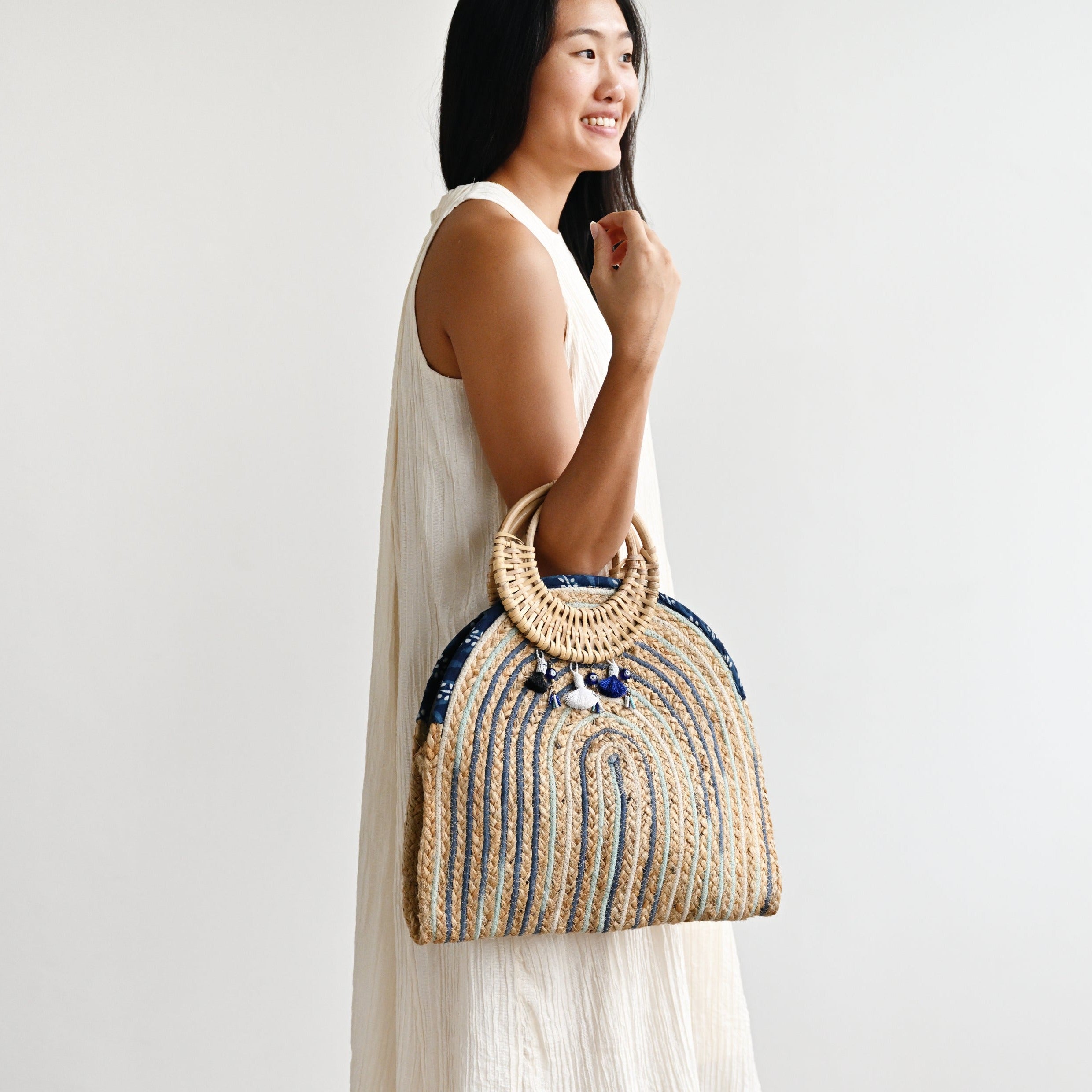Andromeda Shoulder Bag