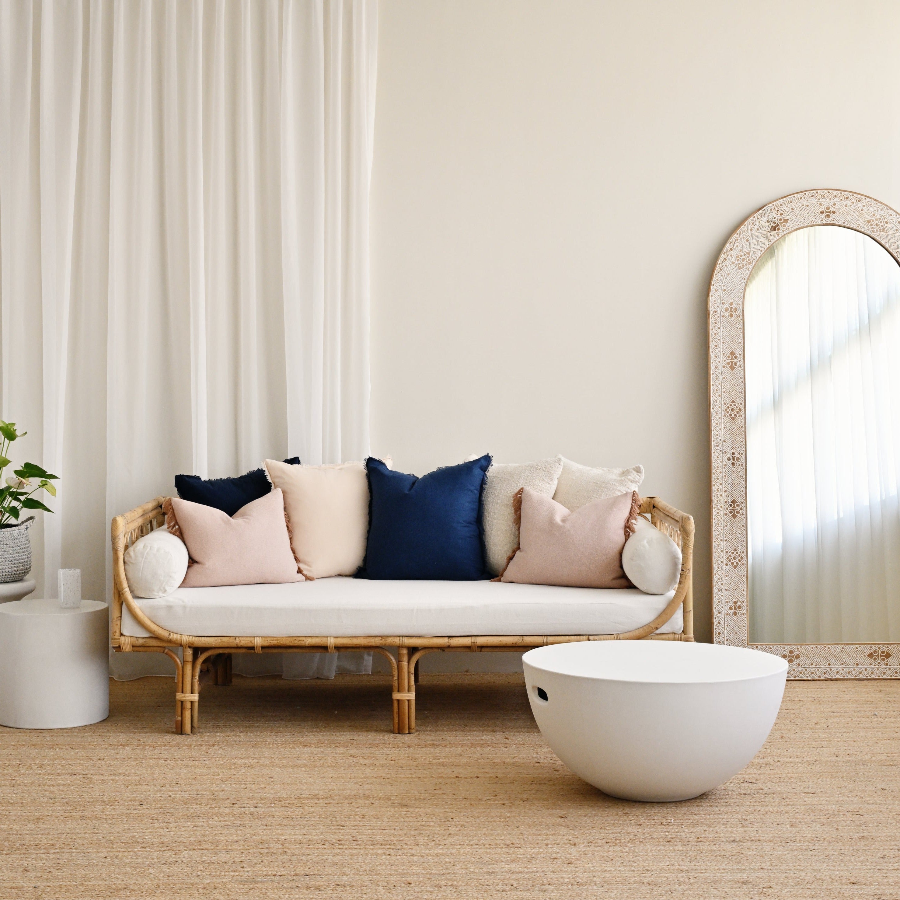 Large Aliki Daybed