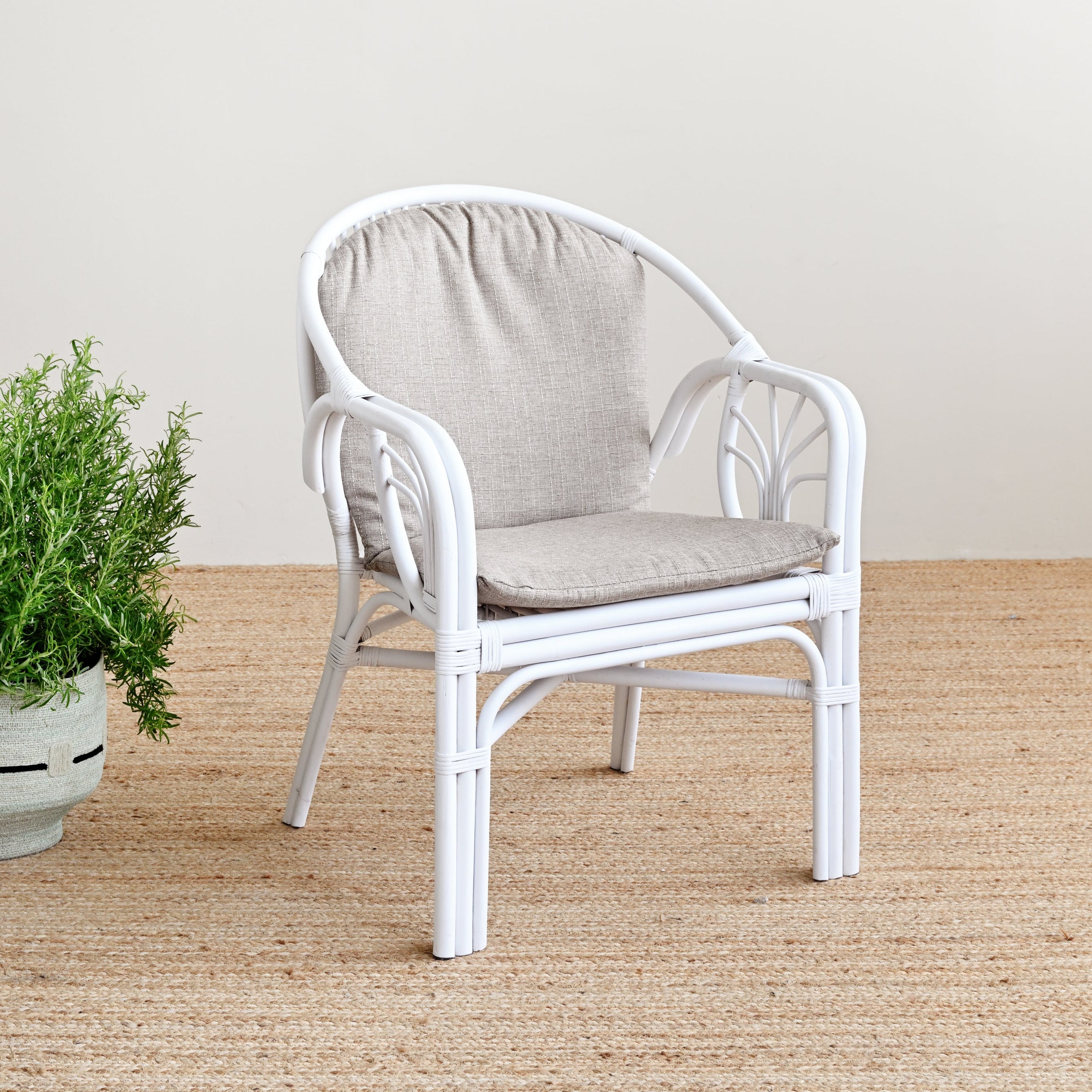 Del Plata Rattan Arm Chair 16