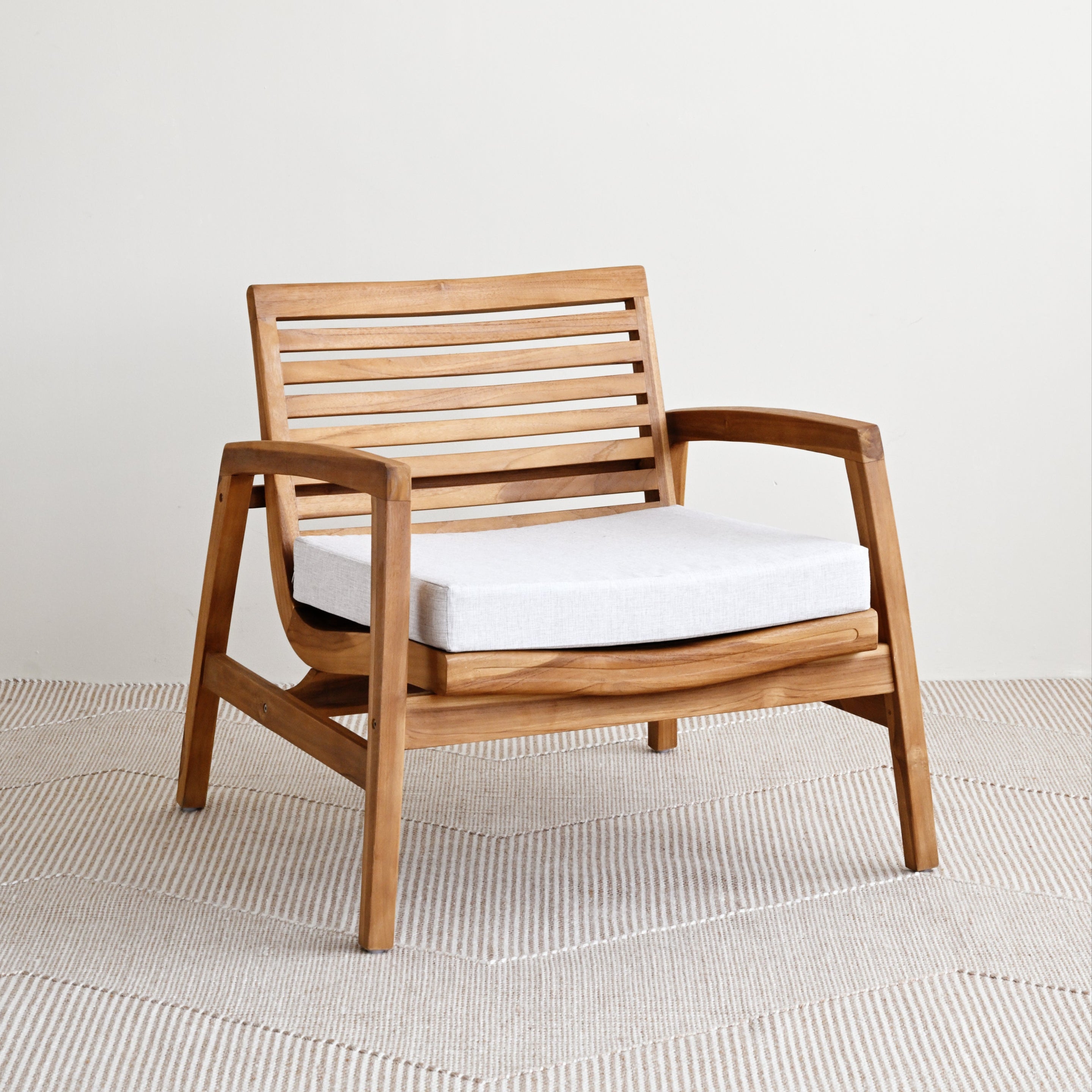 Dover Outdoor Arm Chair with Cushion 3