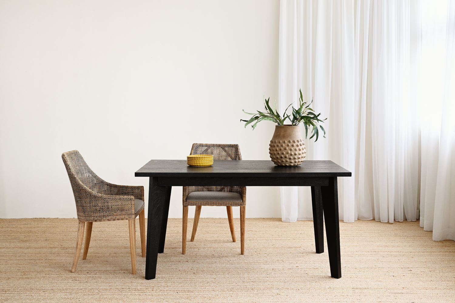 Gili Dining Table - Rustic Black