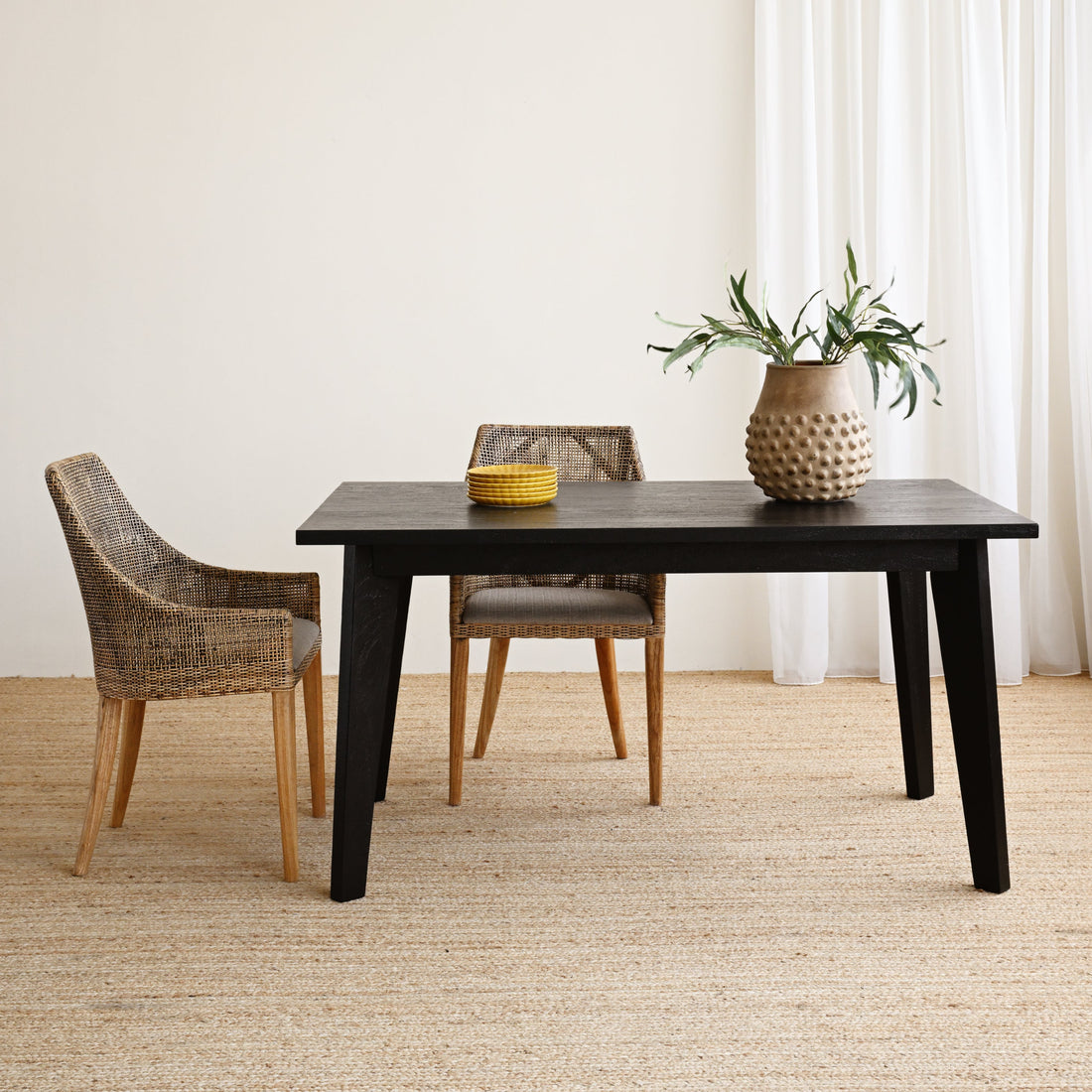 Gili Dining Table - Rustic Black