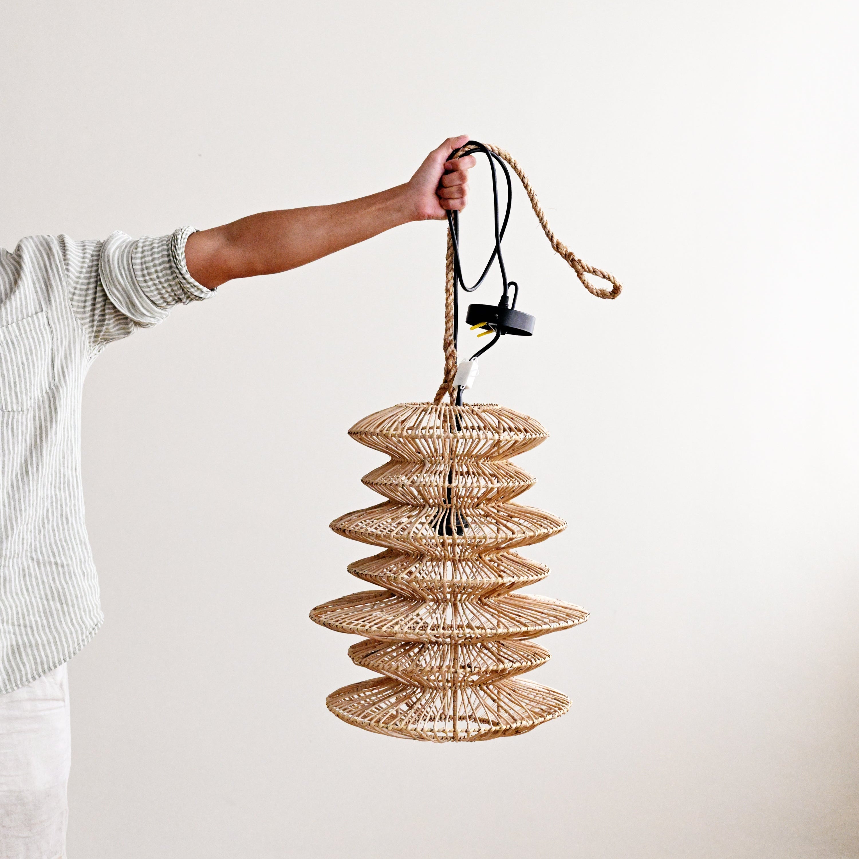 Hive Rattan Pendant Lamp 7