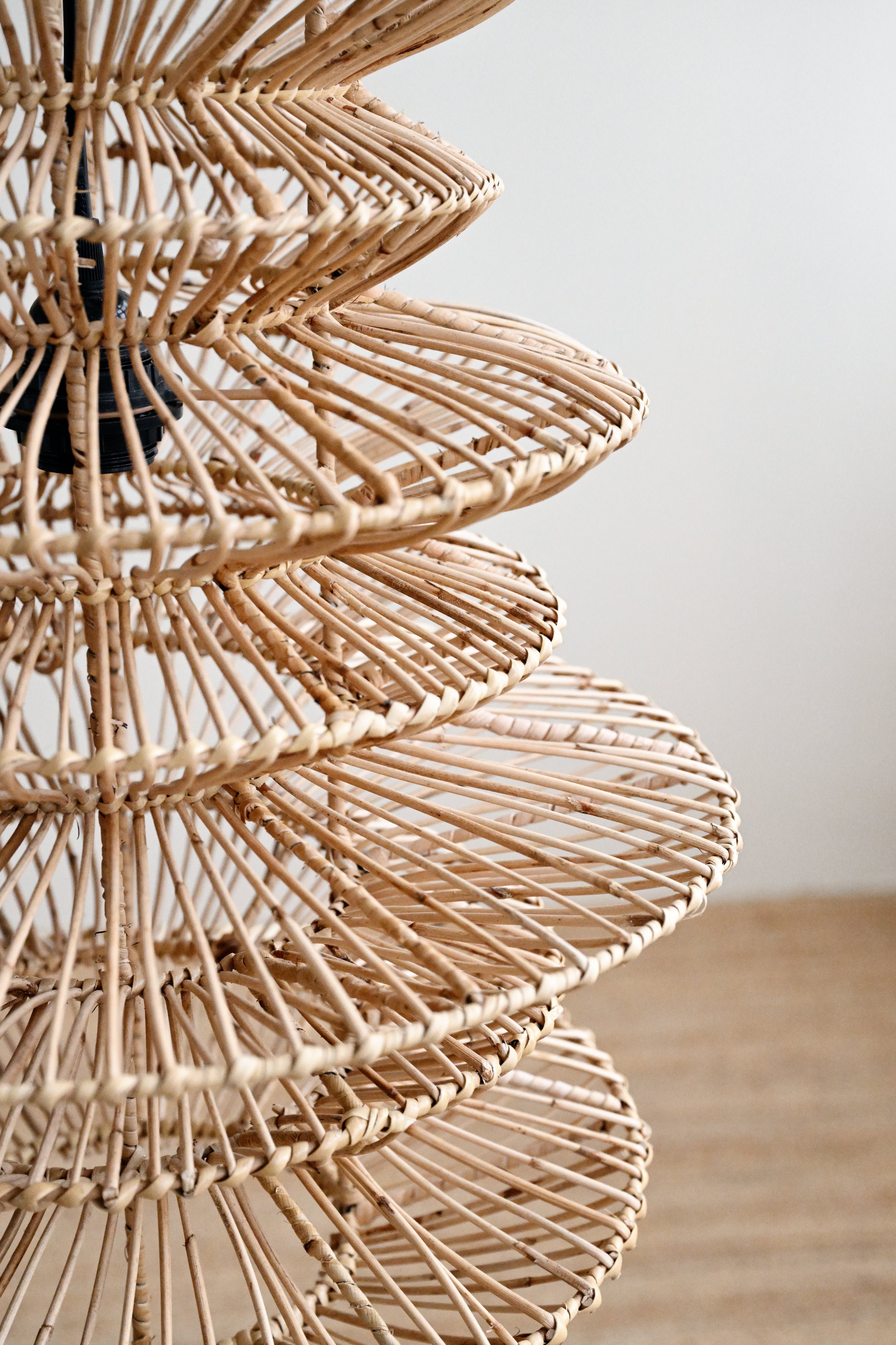 Hive Rattan Pendant Lamp 8