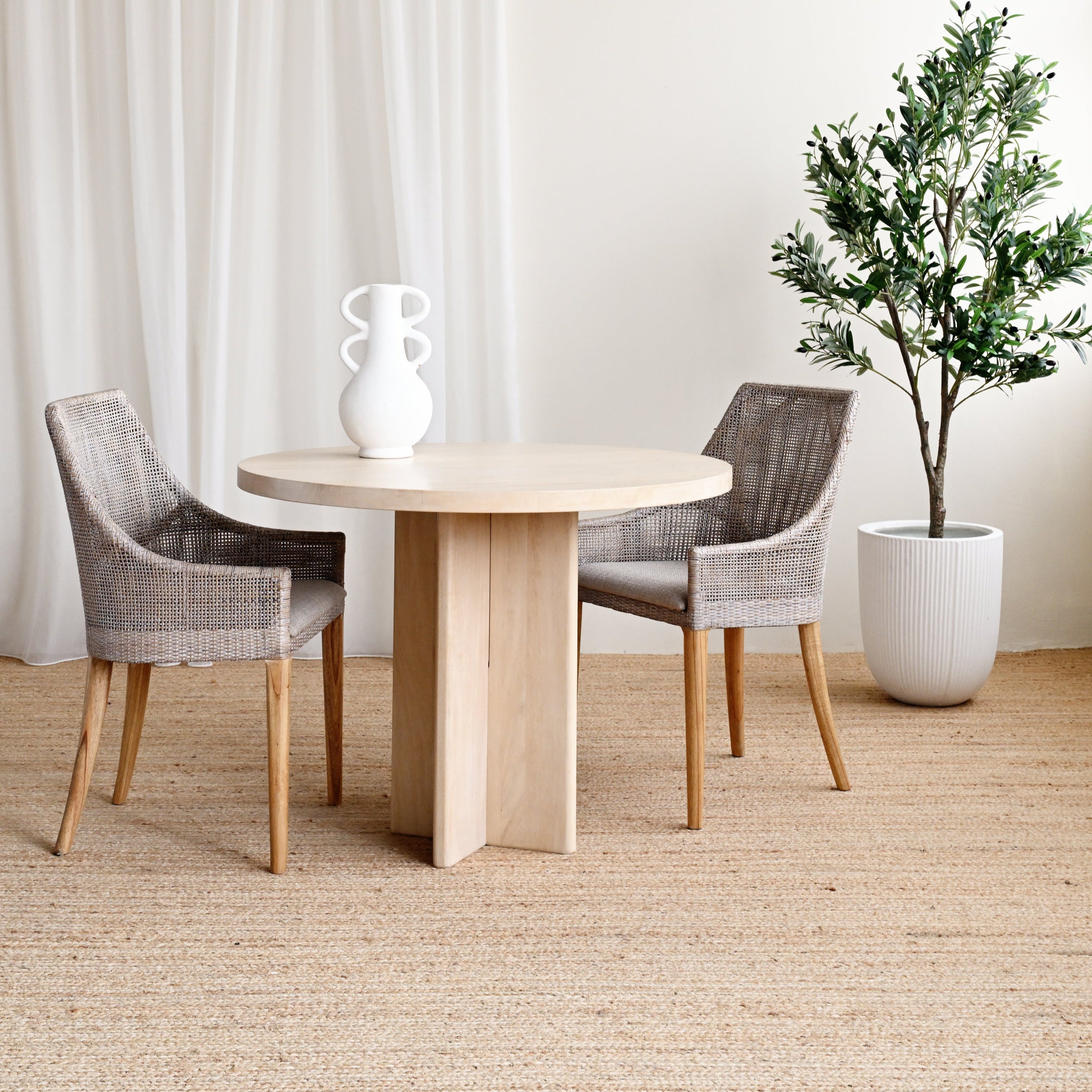 Karo Round Dining Table