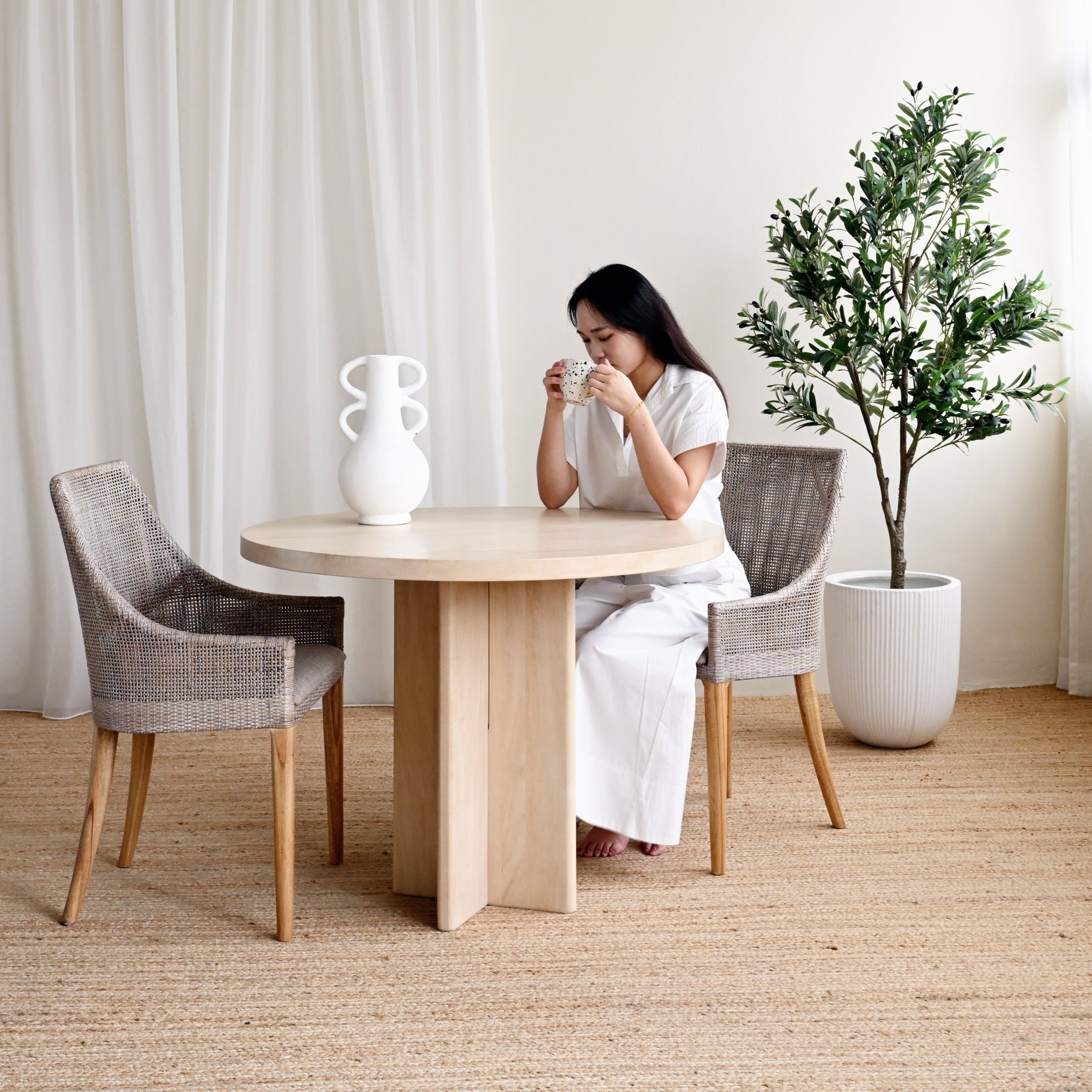 Karo Round Dining Table 3