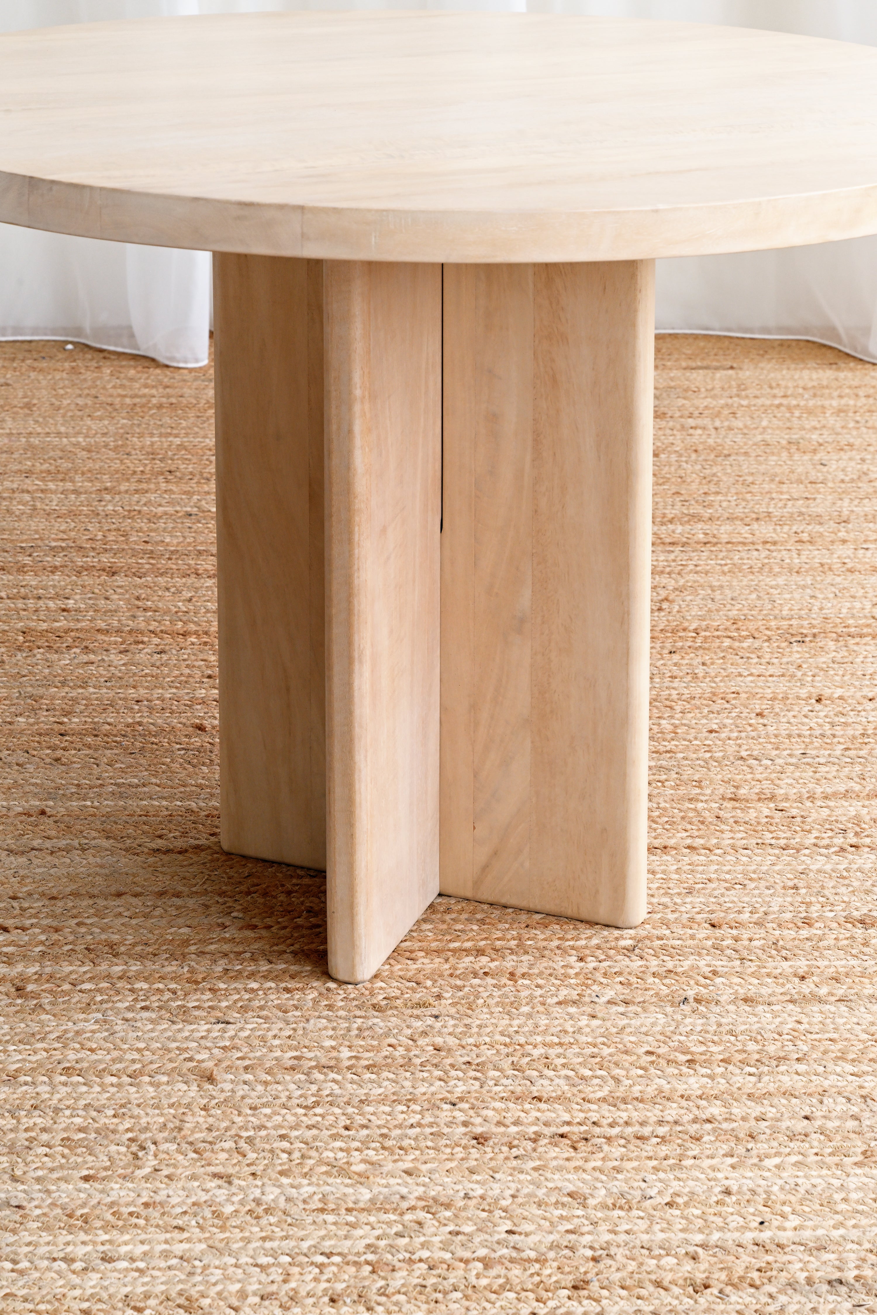 Karo Round Dining Table 6