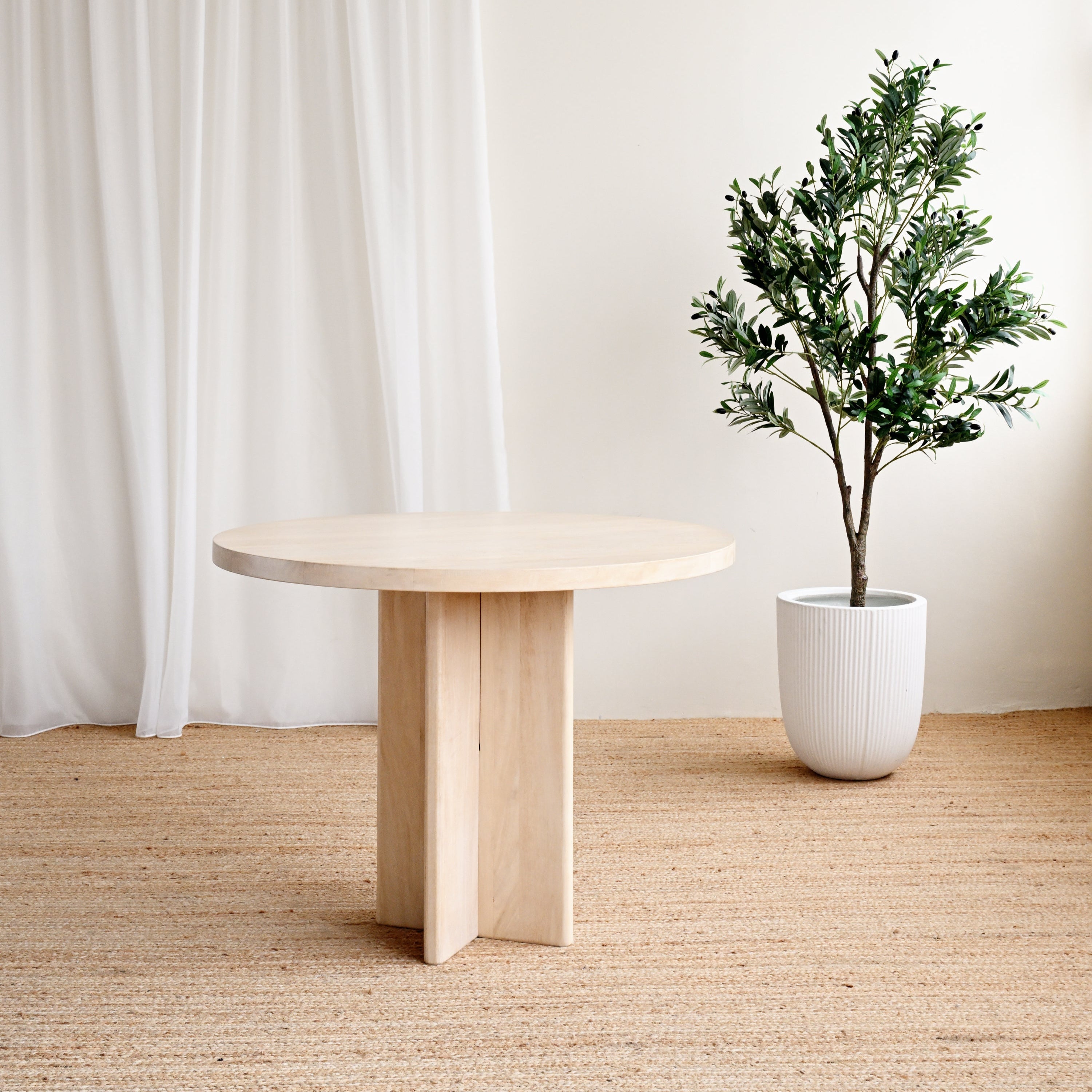 Karo Round Dining Table 7