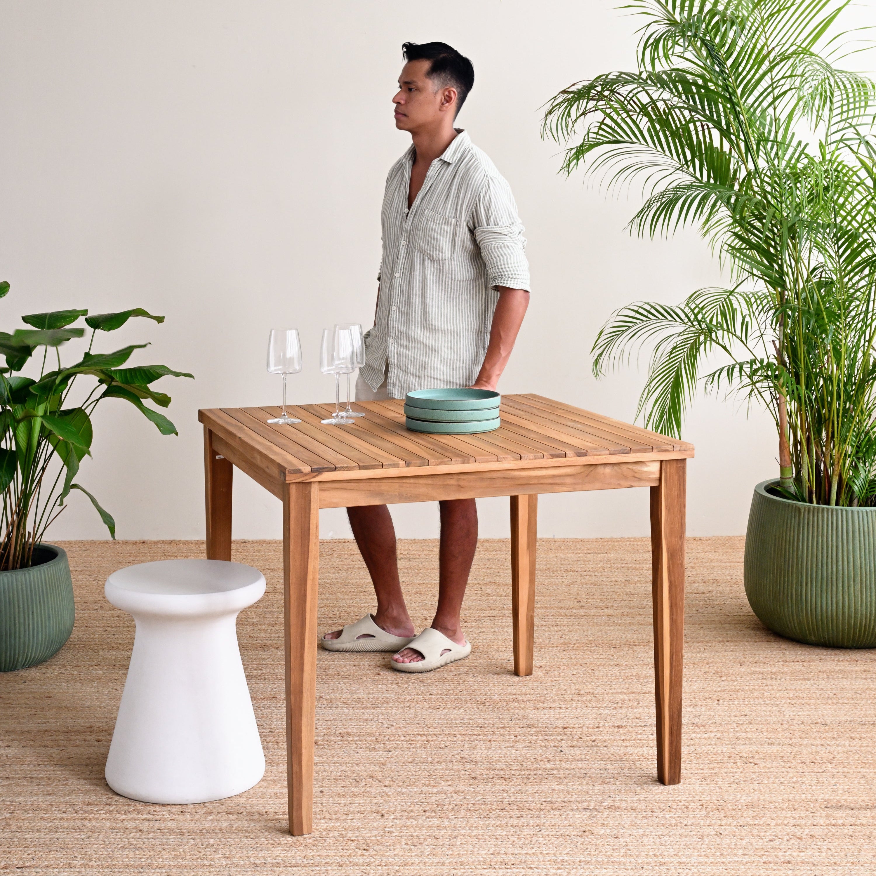 Kinito Outdoor Dining Table 1