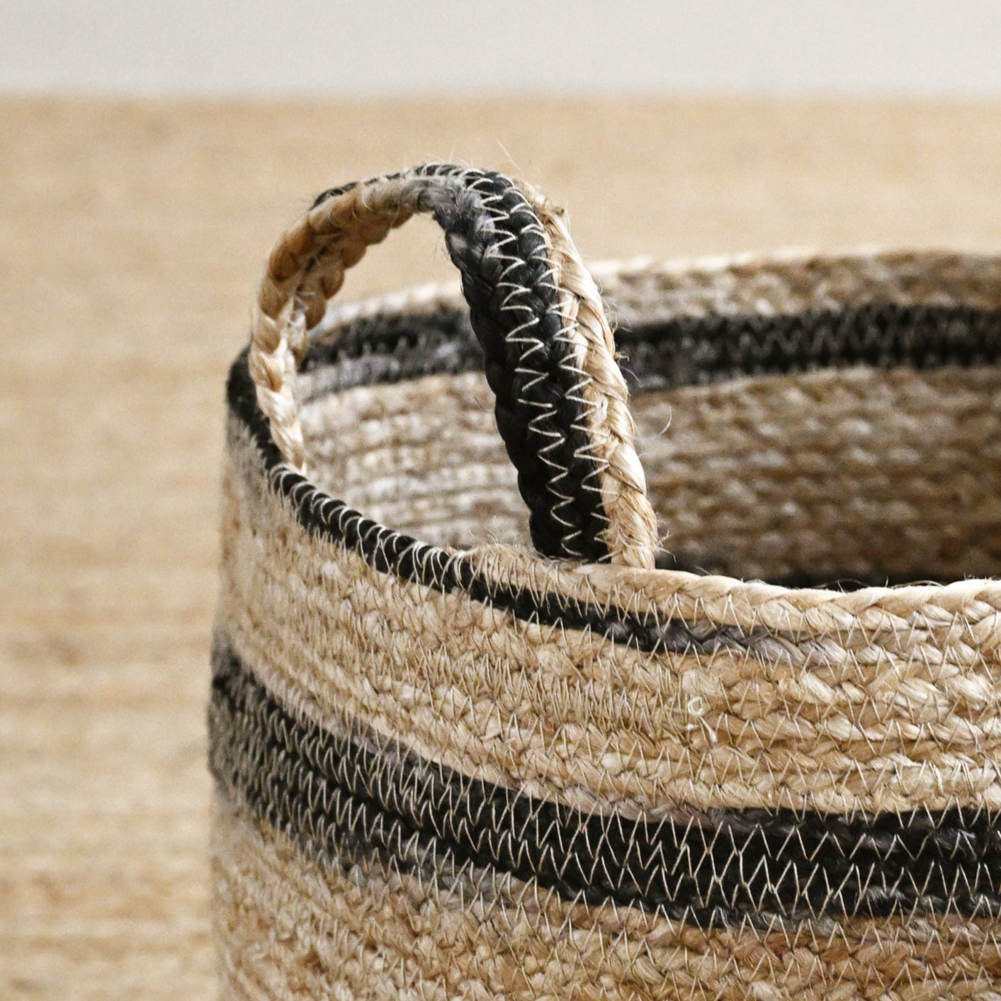 Mono Striped Basket