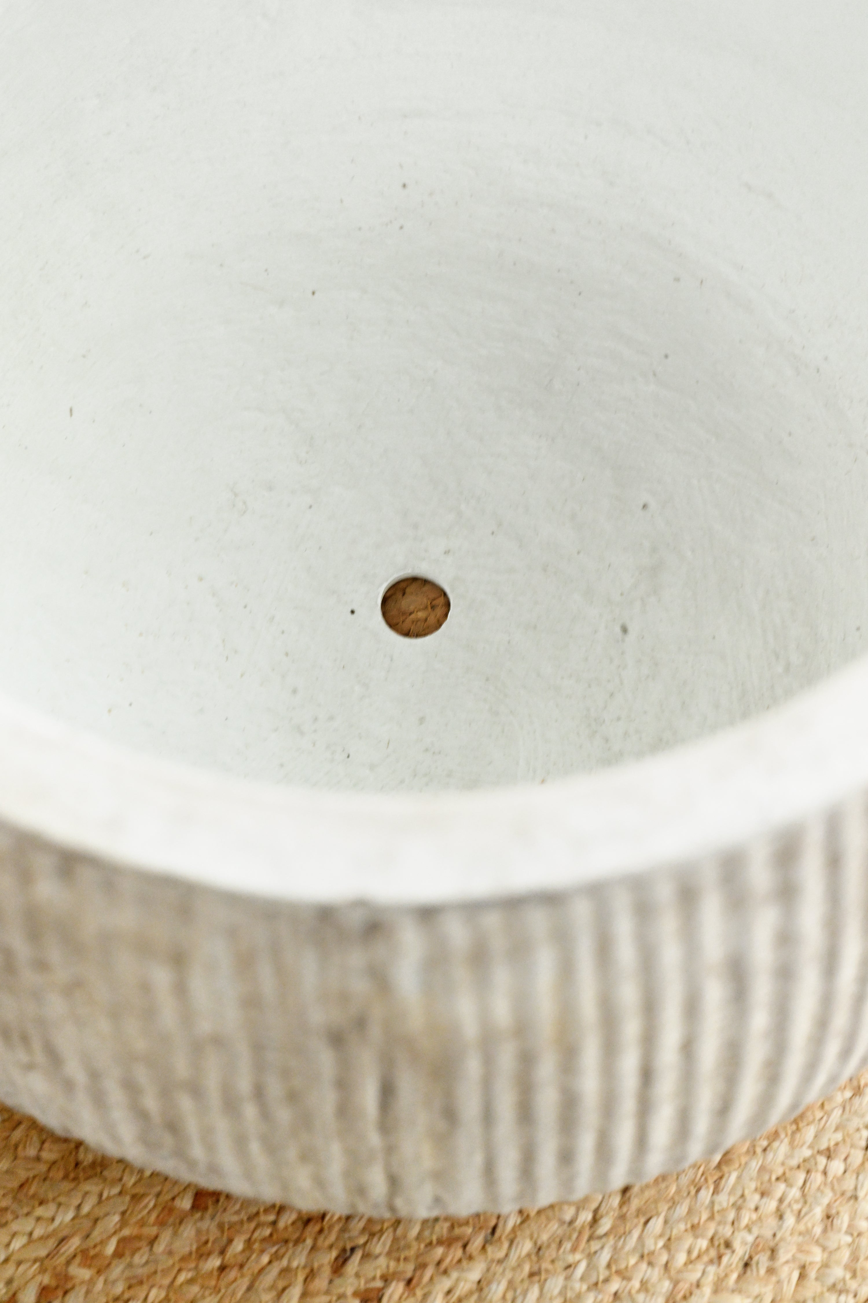 Nerja Concrete Planter - Oyster