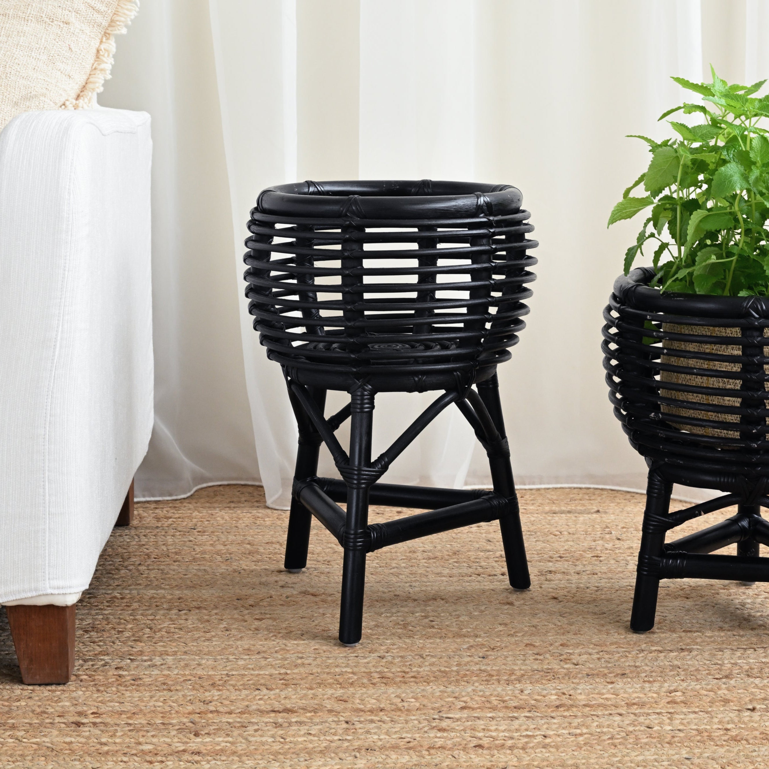 Nongphu Rattan Planter - Black 2