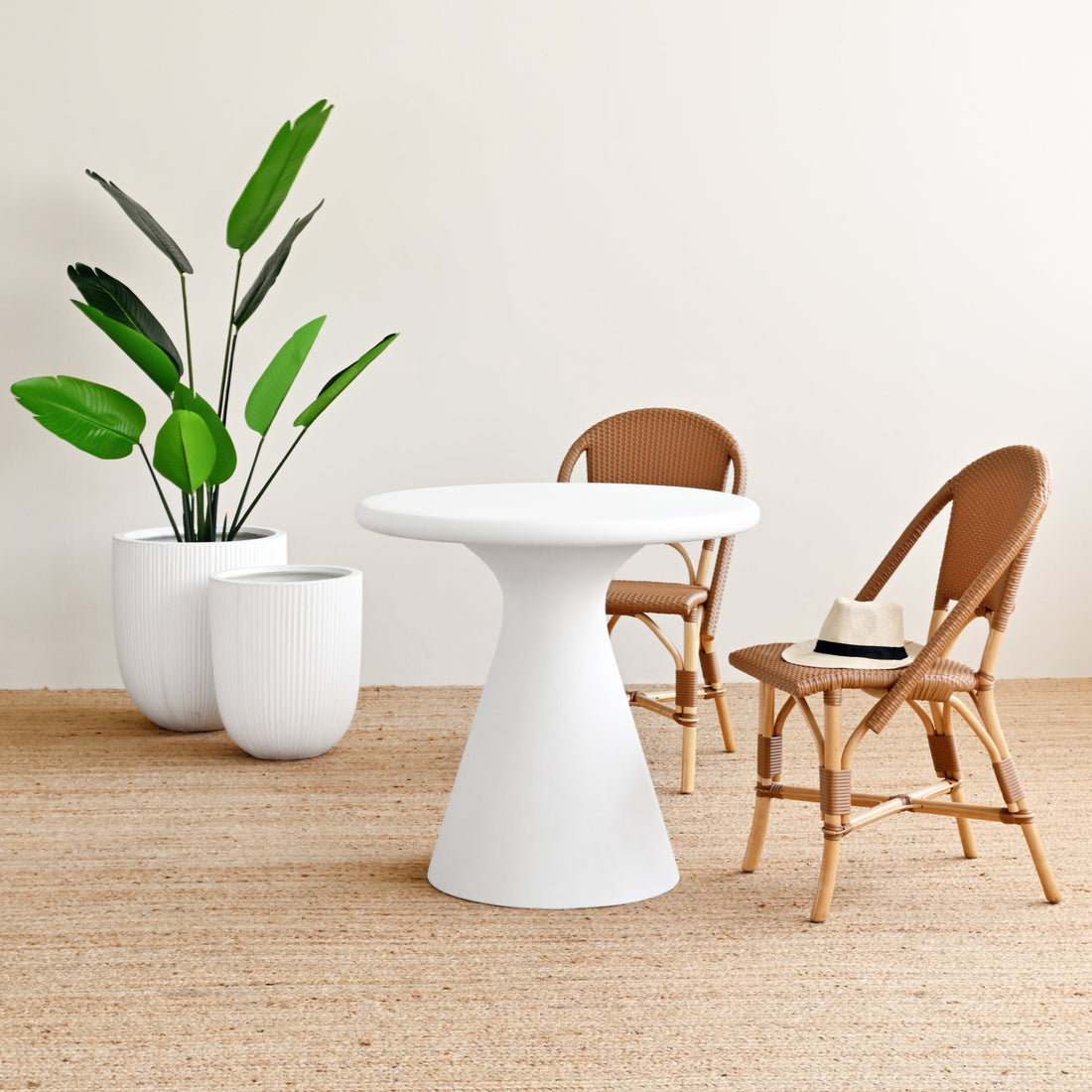 Novara Dining Table