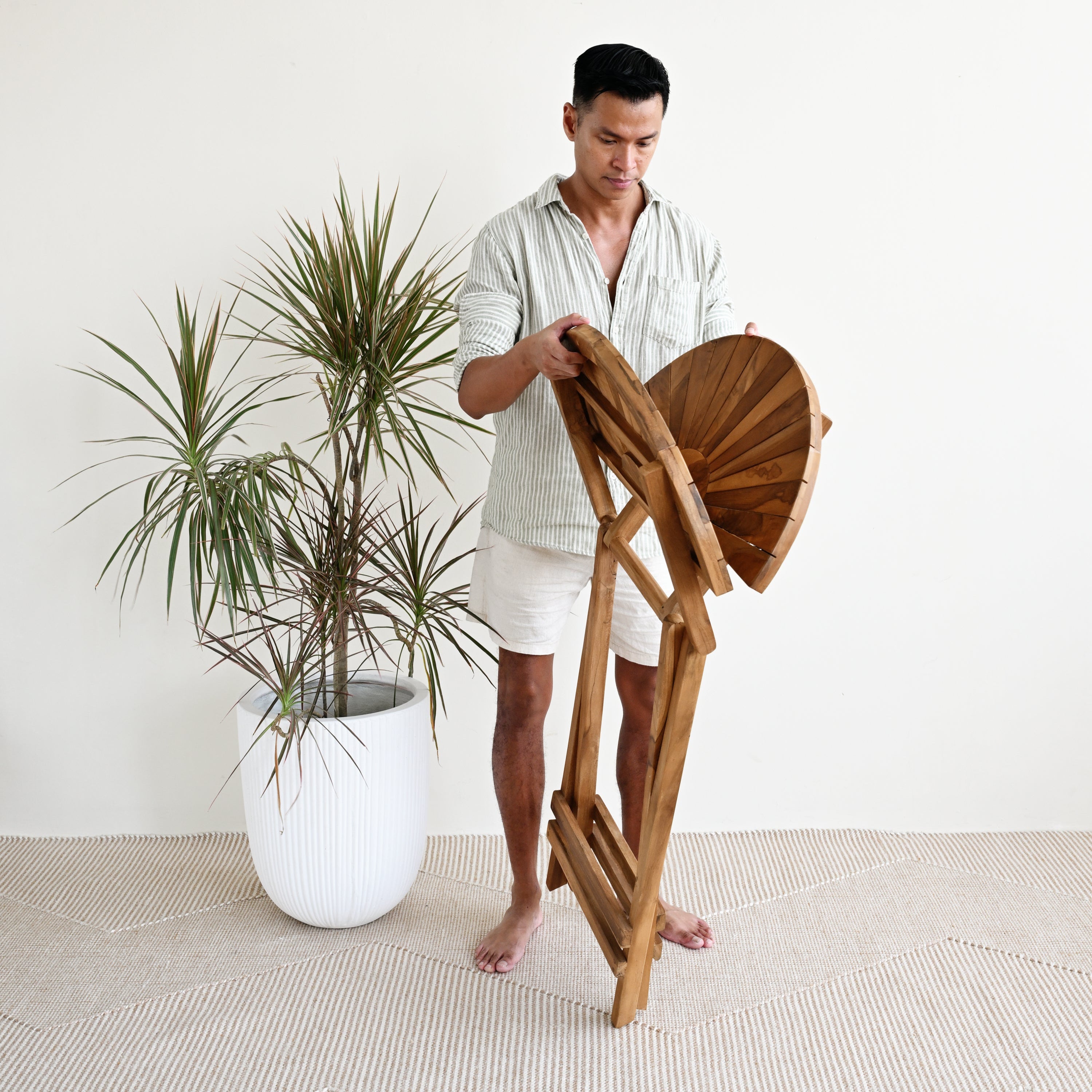 Outdoor Round Teak Folding Table 9
