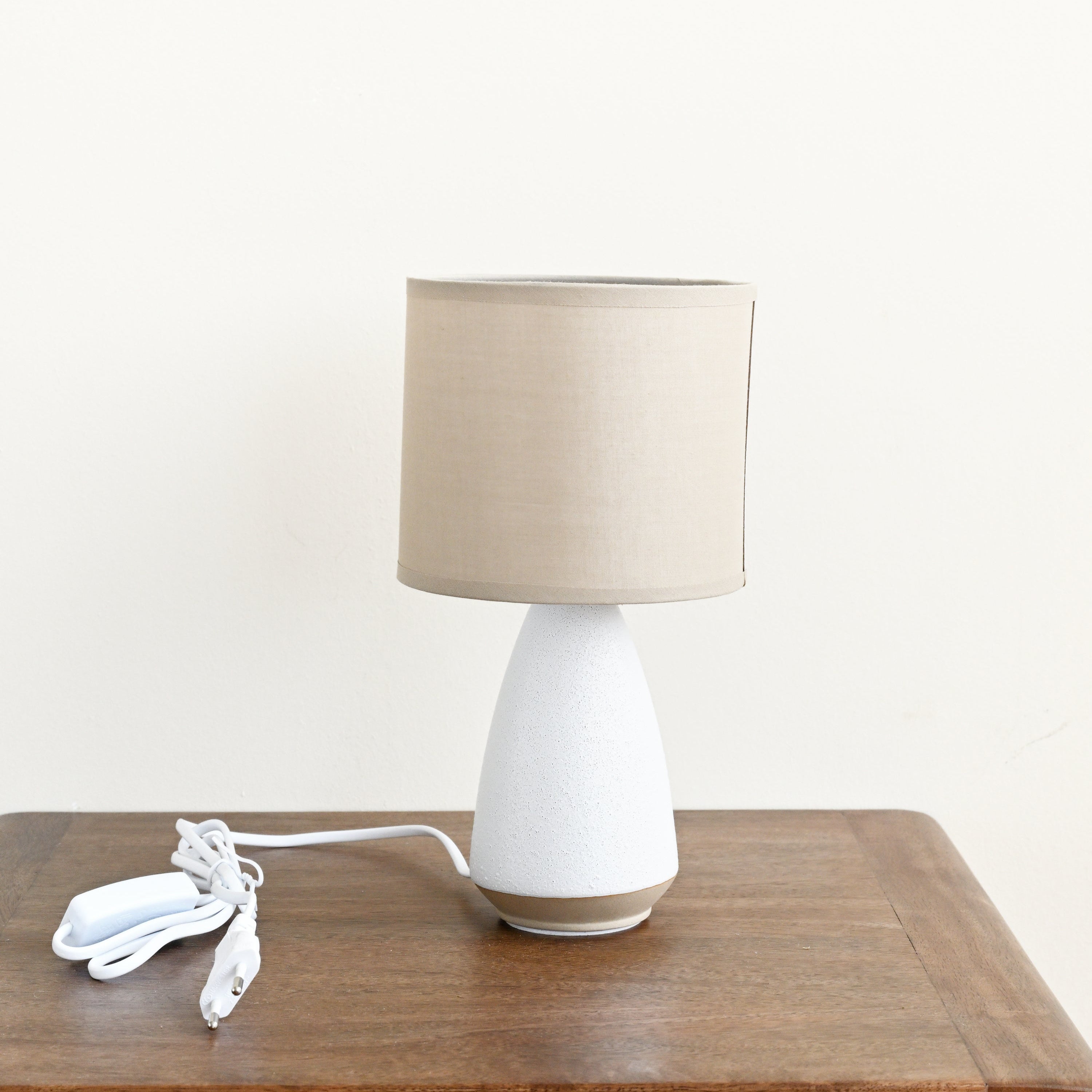 Paprica Table Lamp - White 1