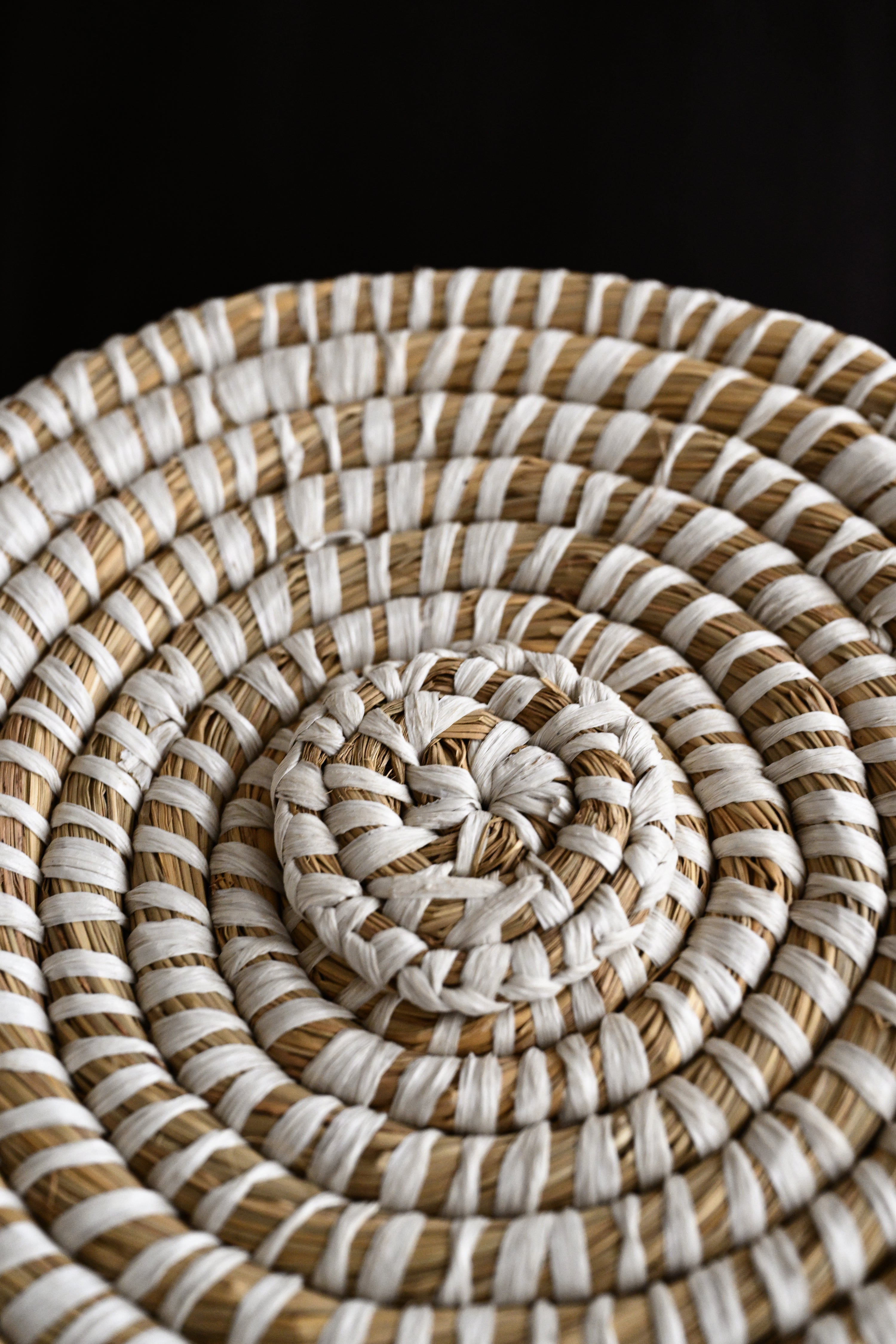 Round Seagrass Storage Basket - Set of 2 3