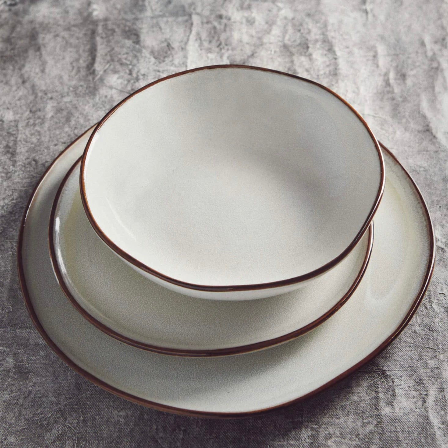 Series Dinner Set Vanilla (12 pcs)