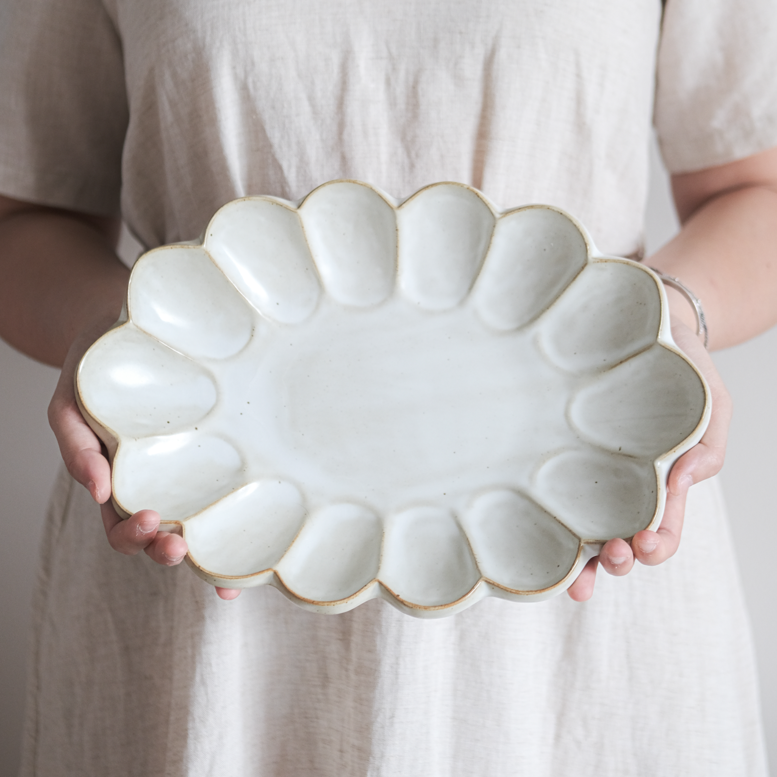 Speckled White Large Scallop Platter