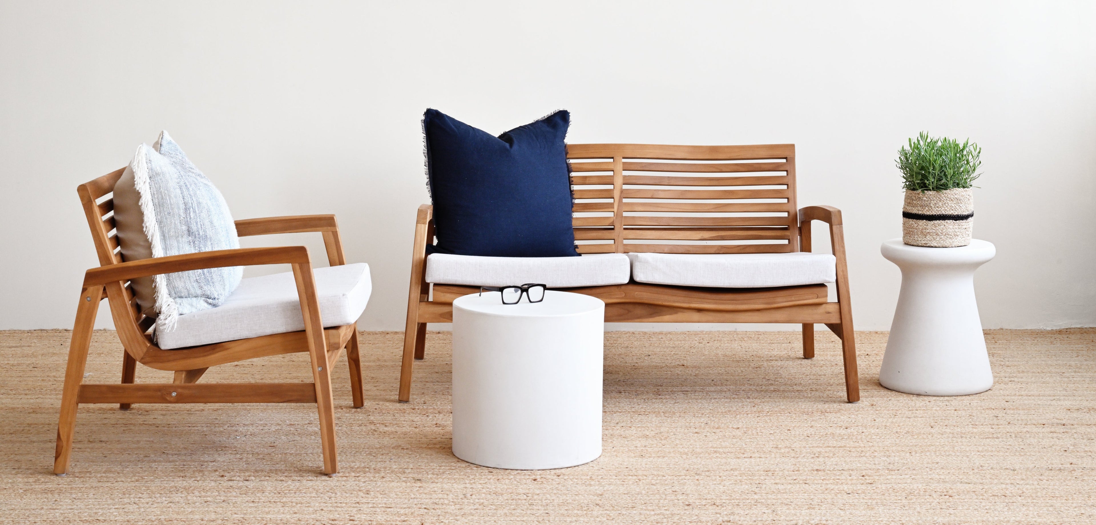 Veria Side Table Stool 18
