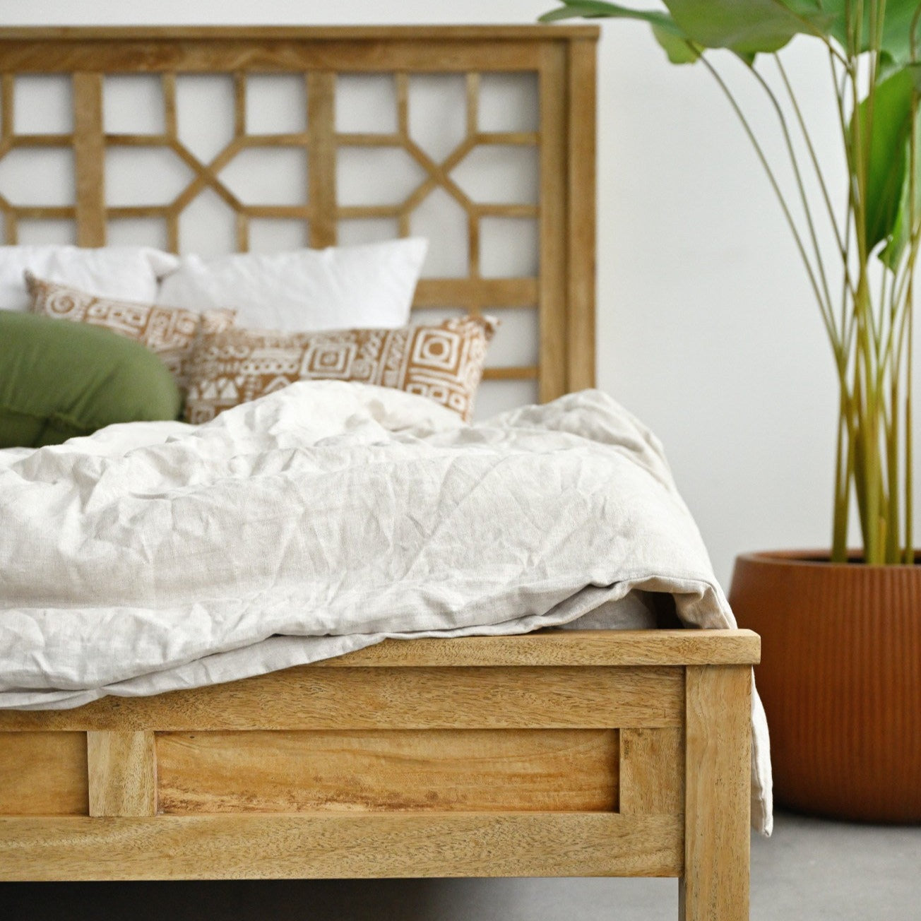 Santorini Bed - Natural
