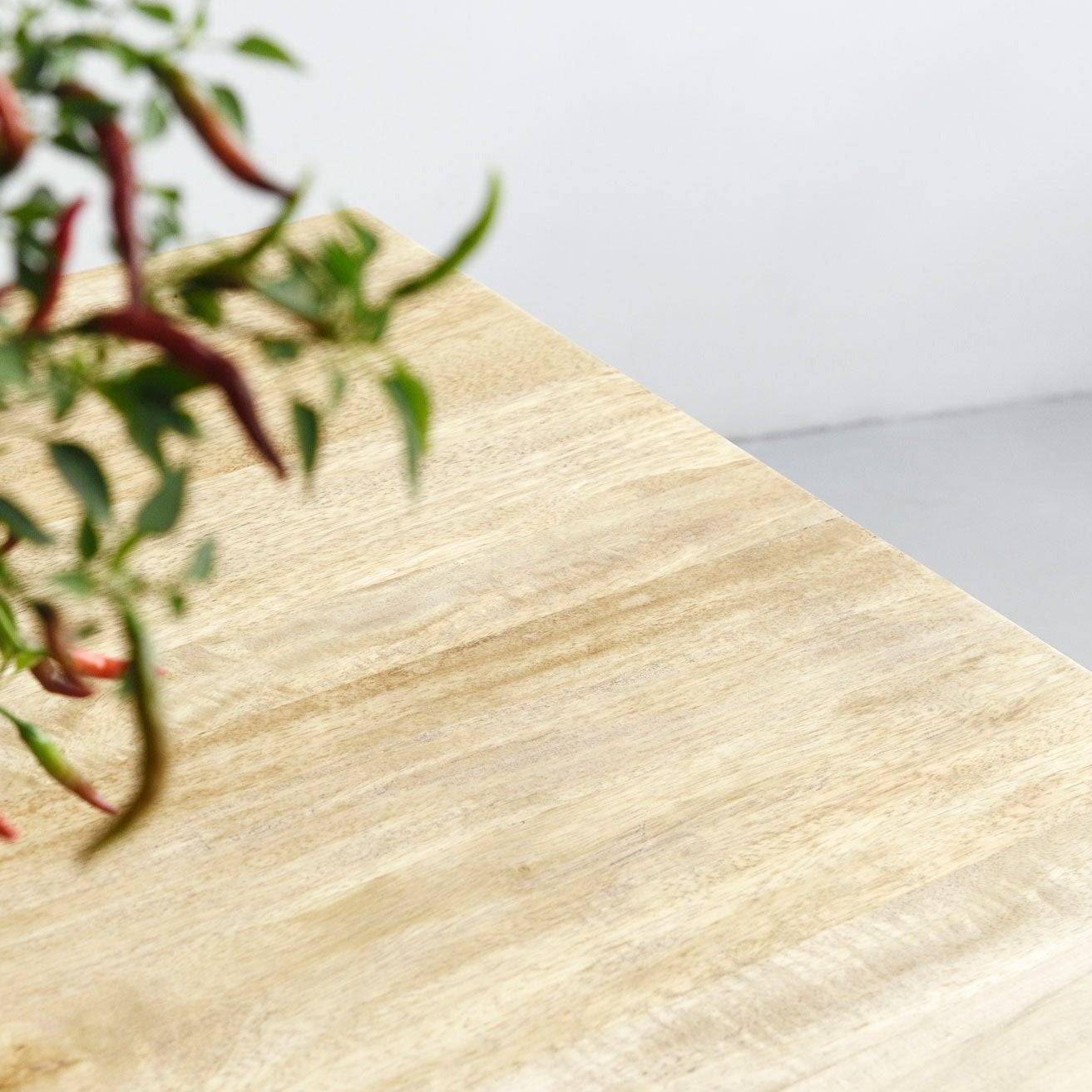 Gili Dining Table in natural - Furniture