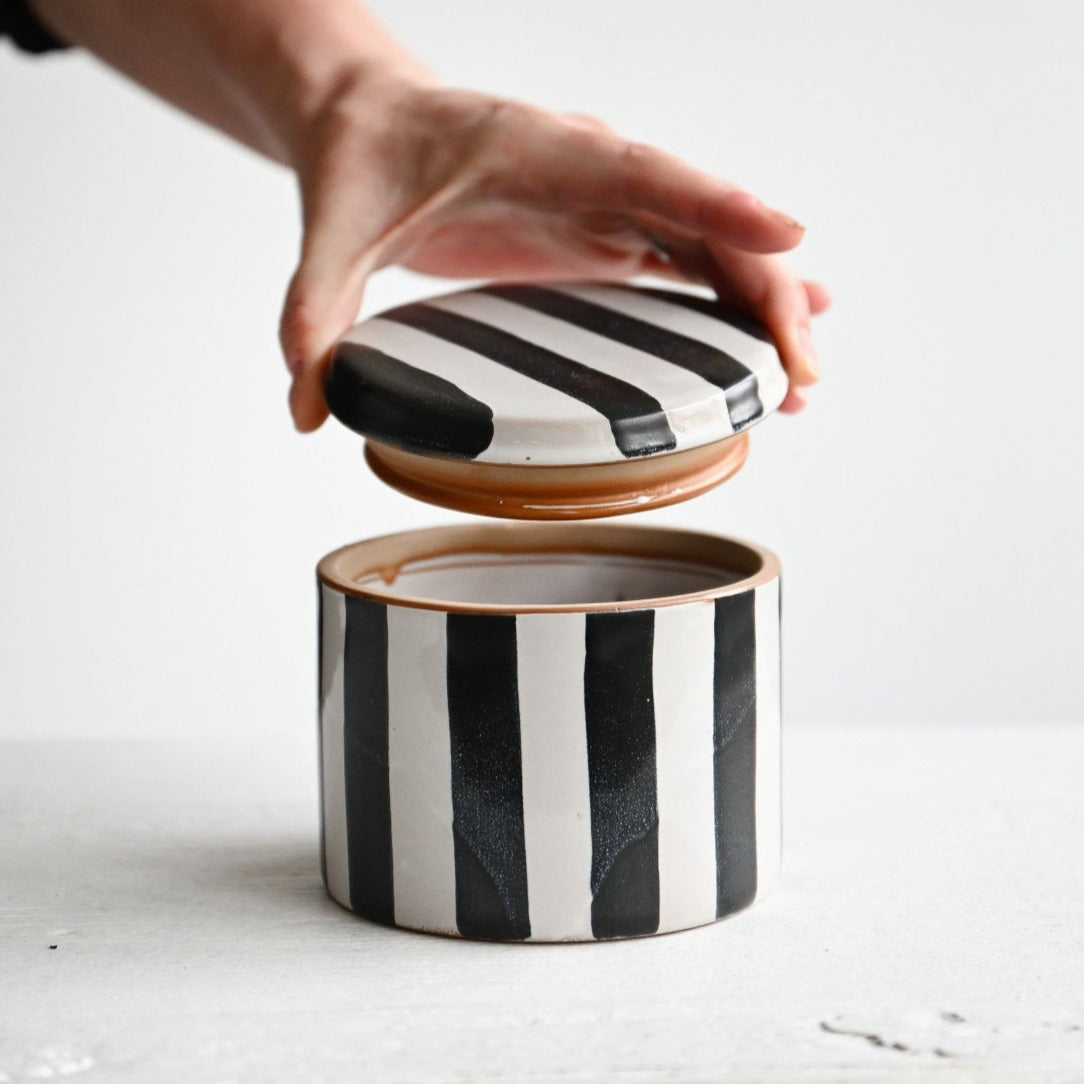Serina Jar With Lid