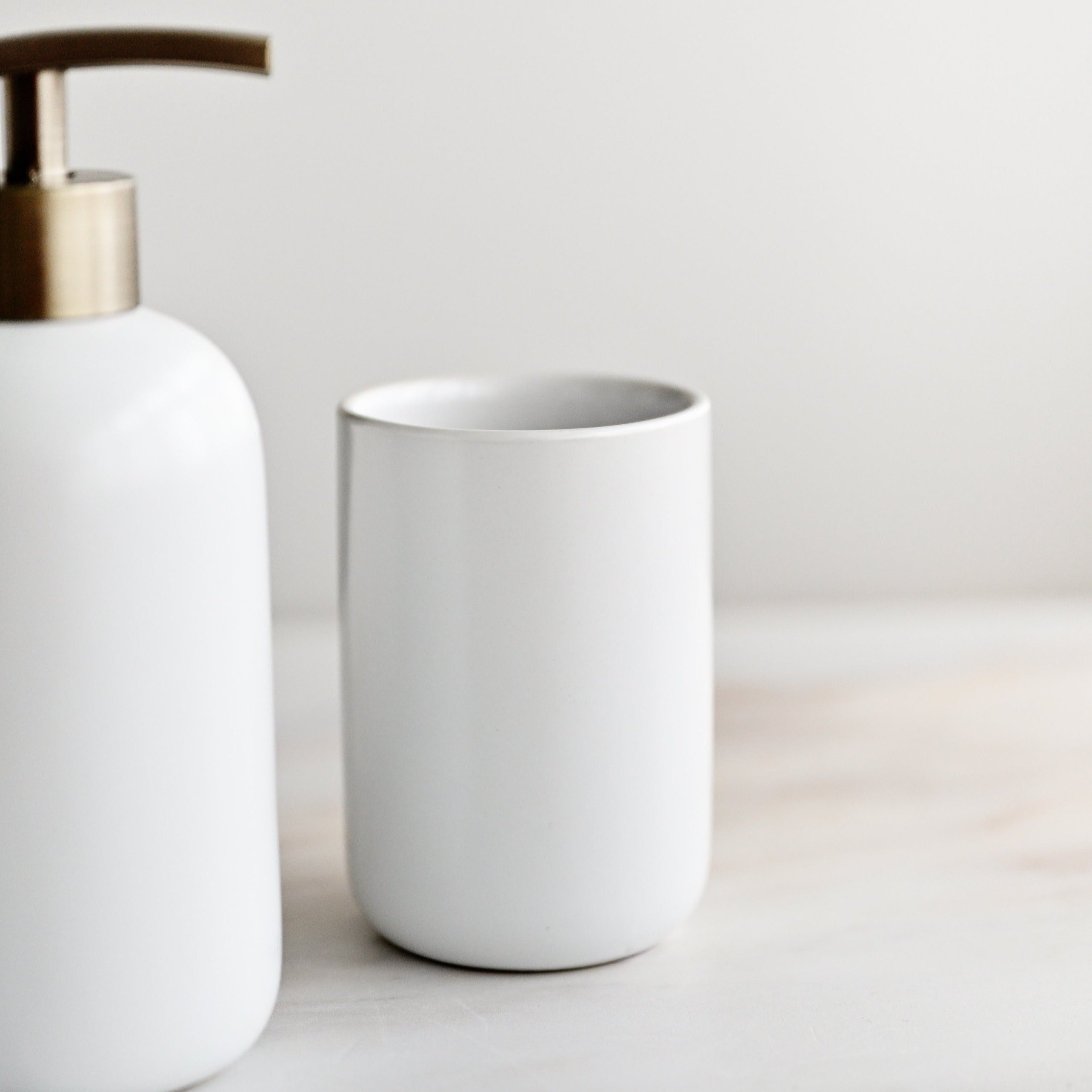 Suds White Ceramic Tumbler