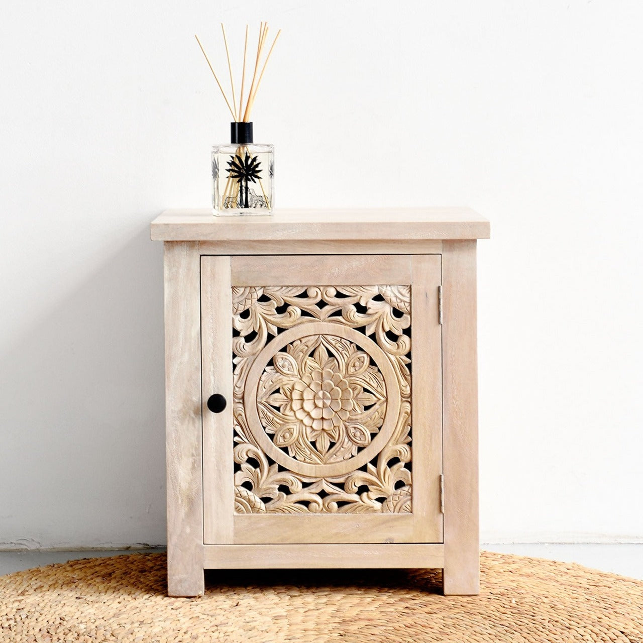 Kuno Bedside Table