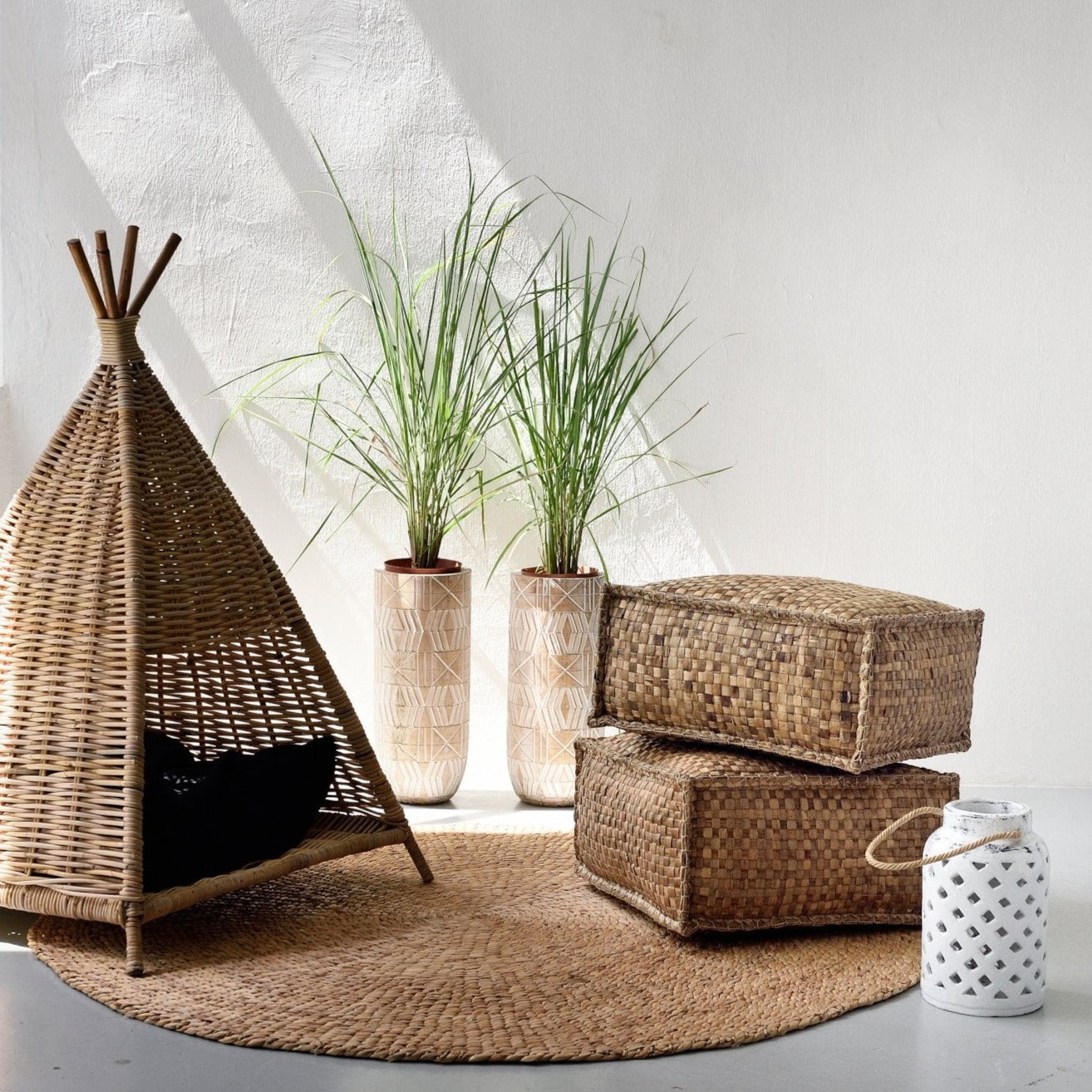 Banana Leaf Pouff with pet teepee