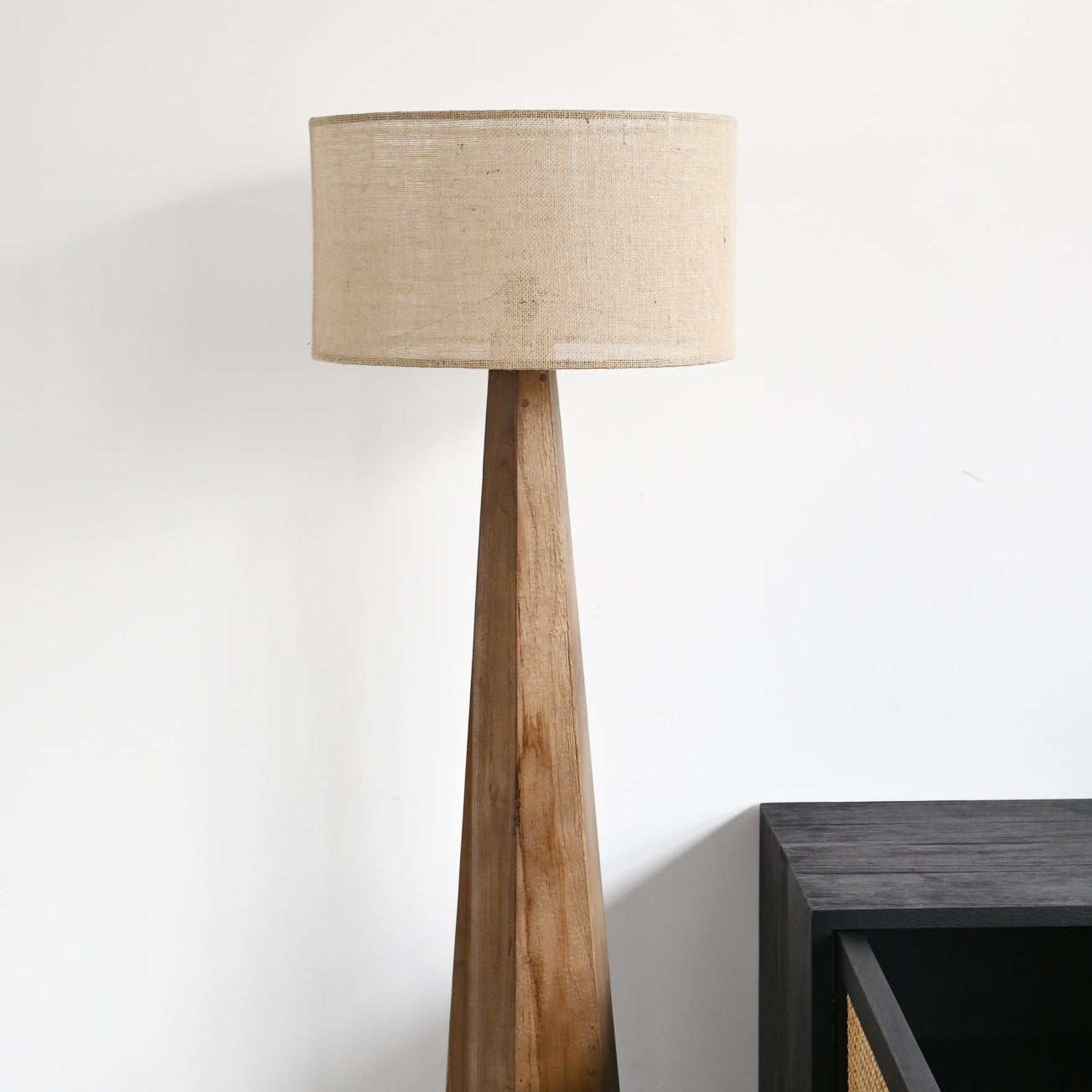 Montigo Floor Lamp