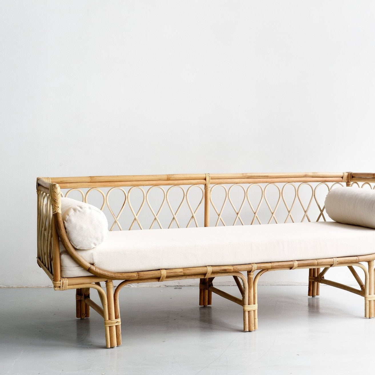 Small Aliki Daybed - Rattan Furniture