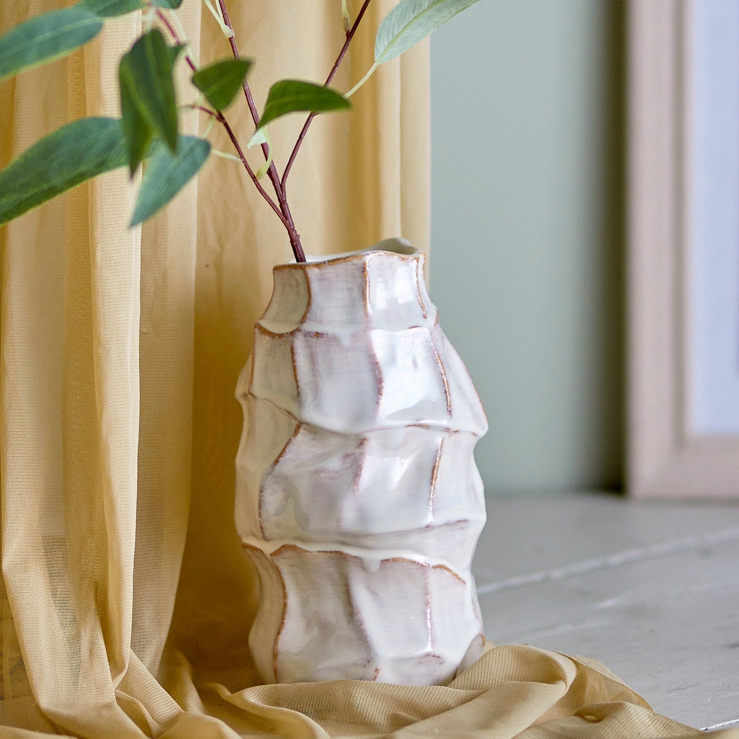 Dolores Vase - White