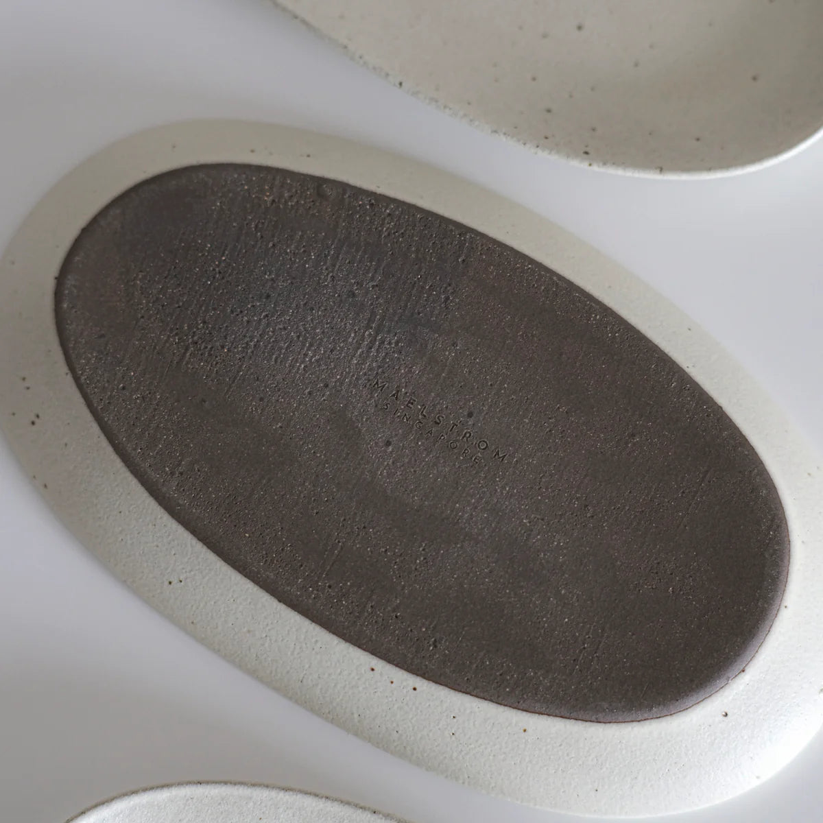 Almond White Long Oval Plate