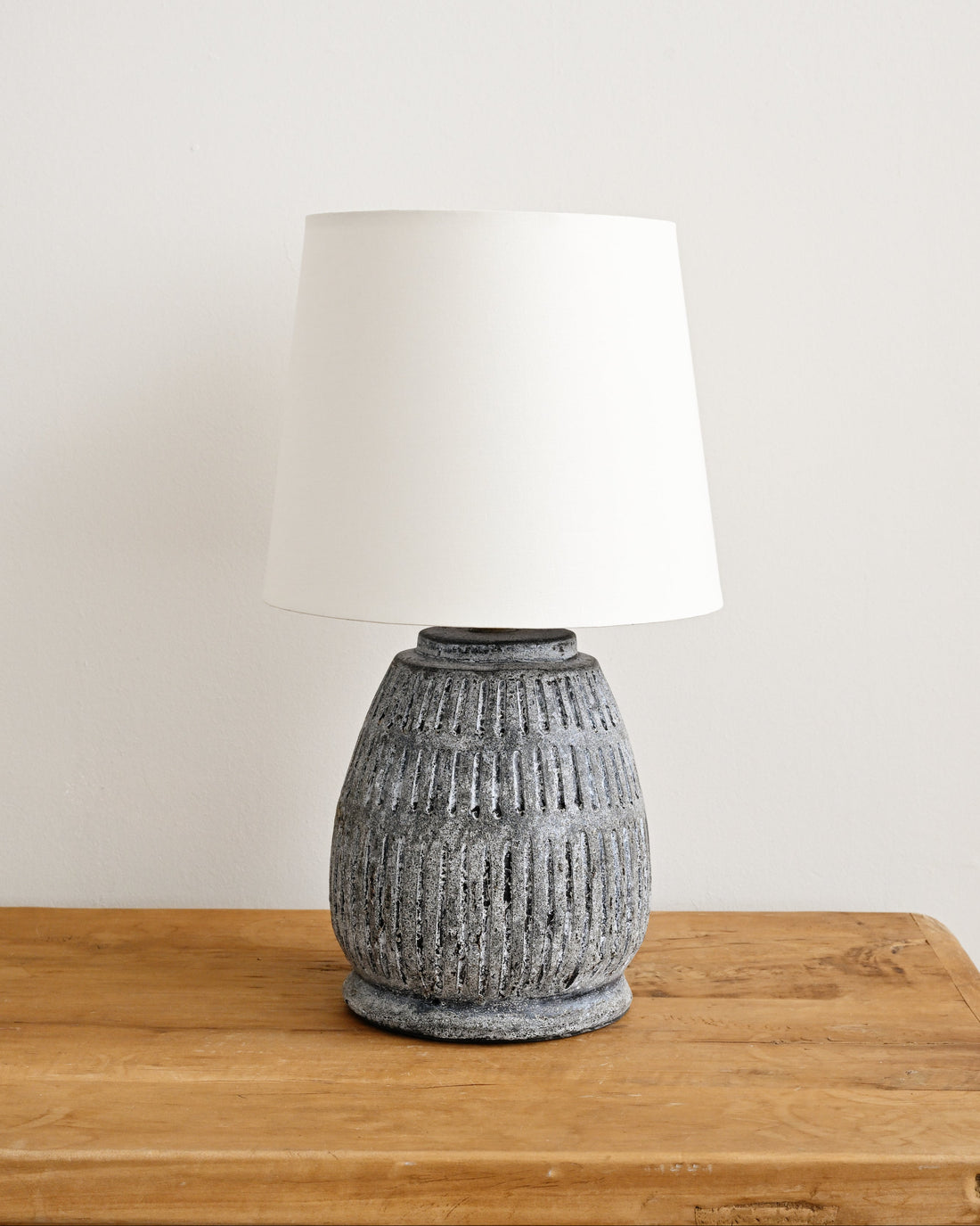 Bata Stone Table Lamp
