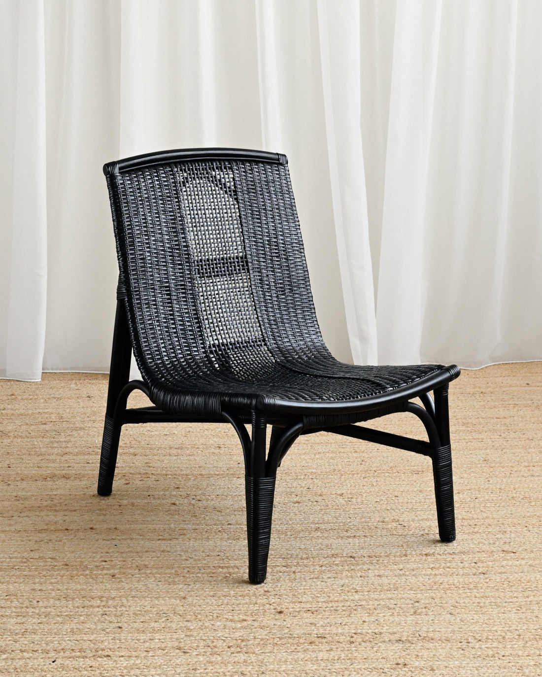 Binjai Rattan Lounge Chair 7