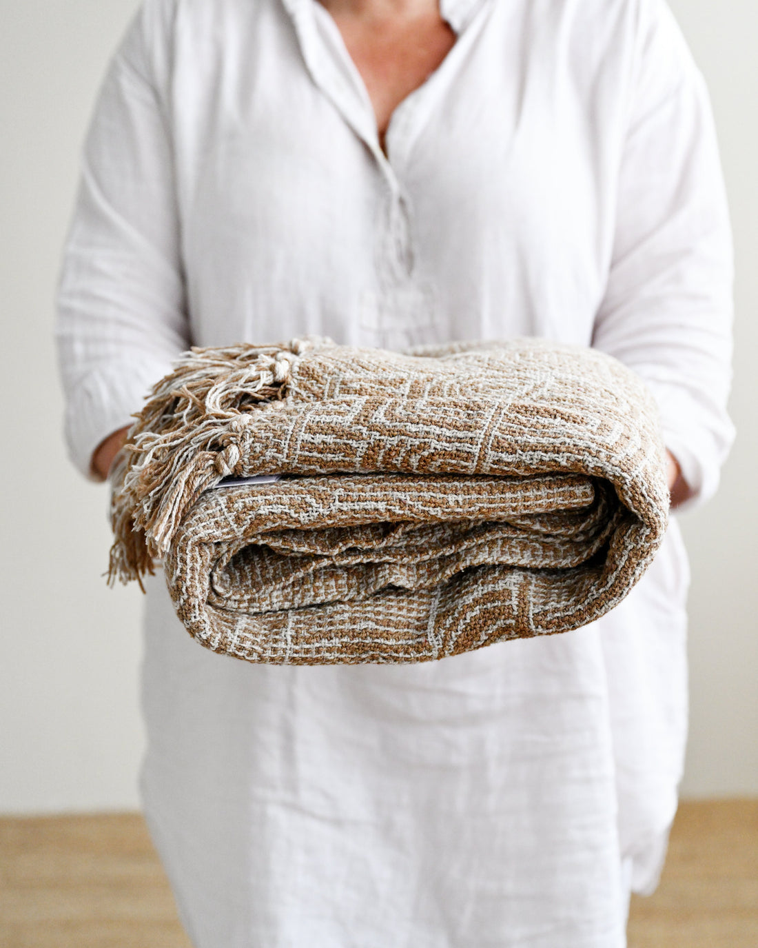 Bresso Throw - Brown