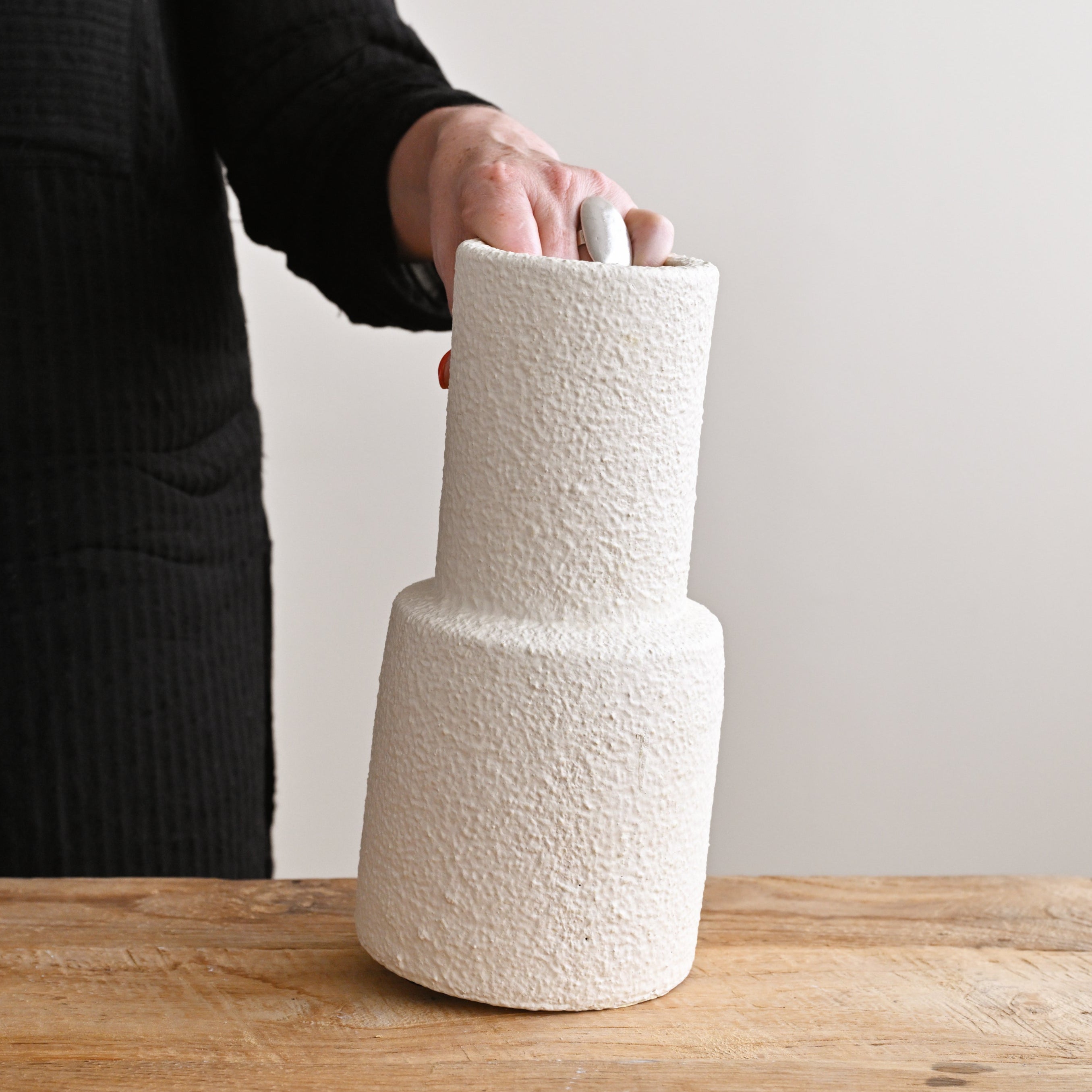 Cream Ares Vase 1