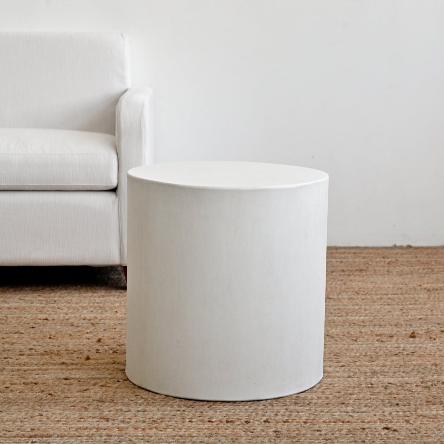 Ito Concrete Side Table - White