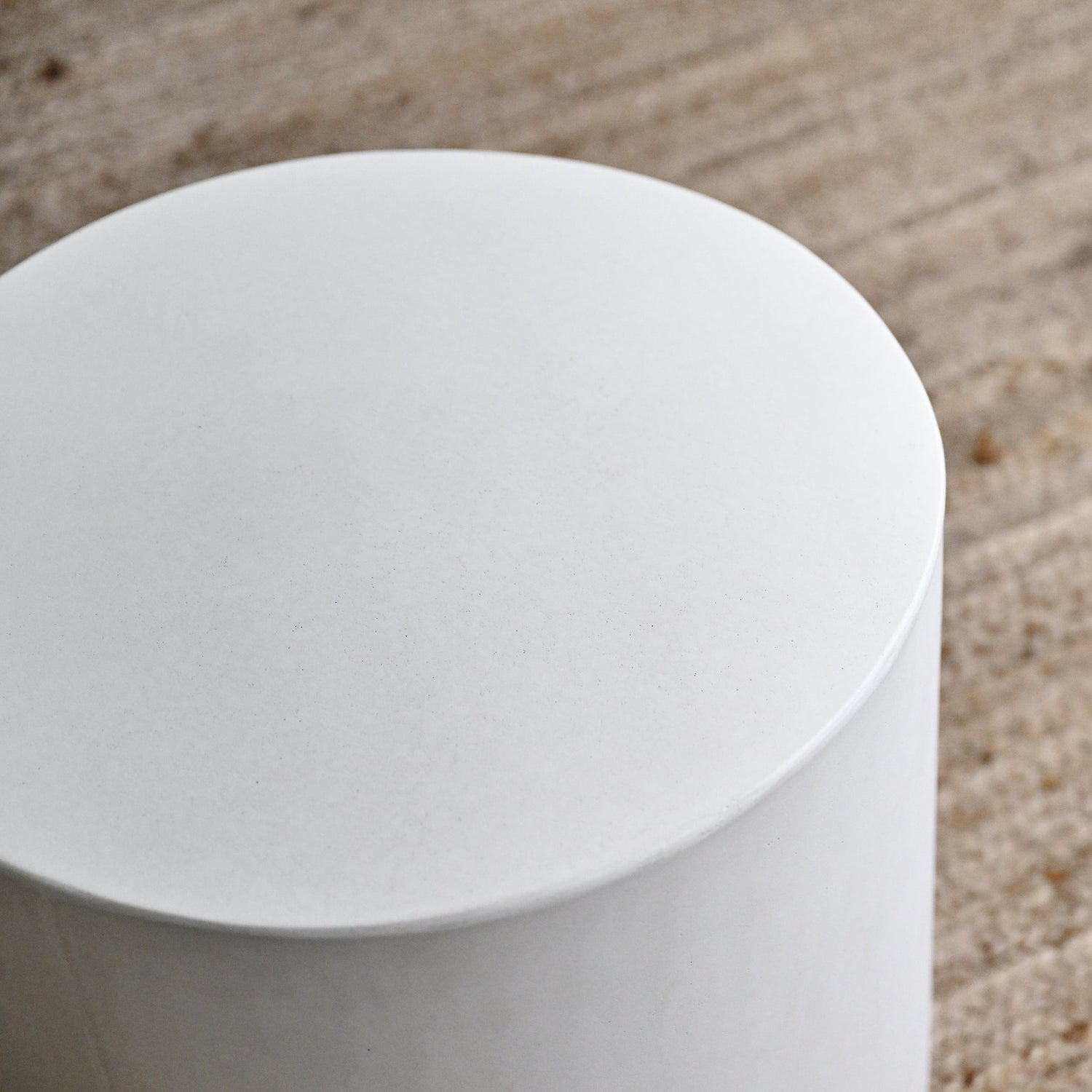 Ito Concrete Side Table - White