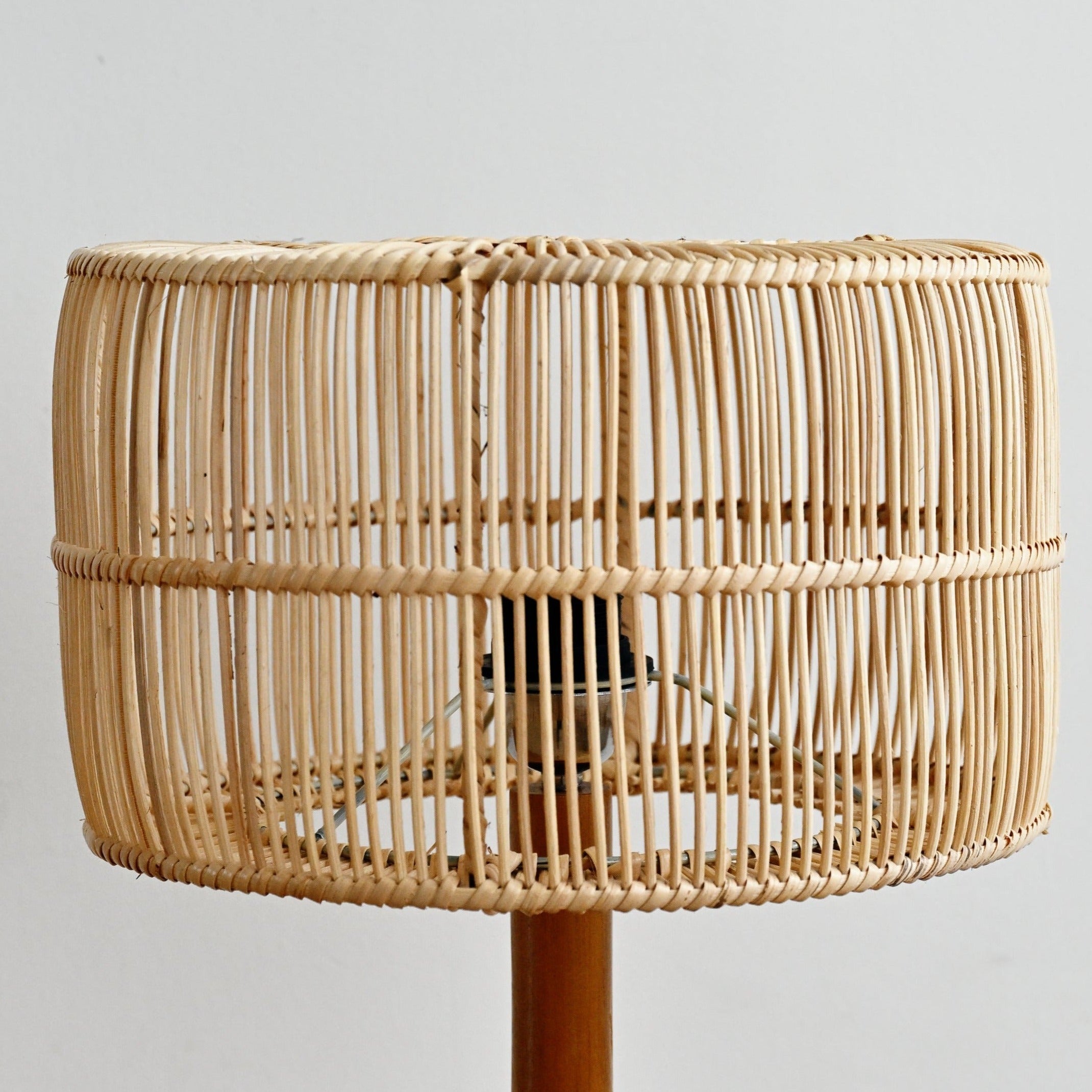 Rattan Shade (Teak Table Lamp)