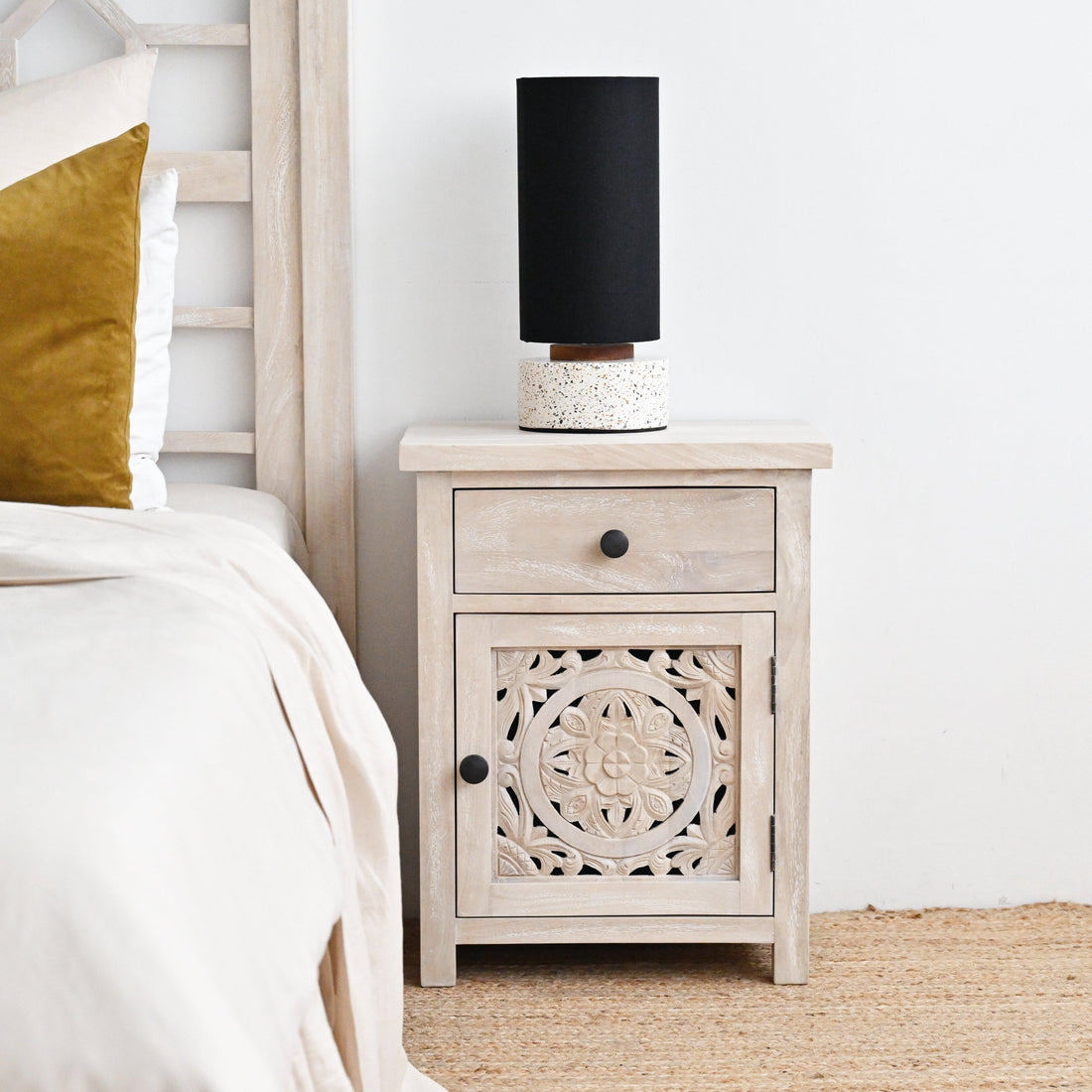 Small Kuno Bedside Table