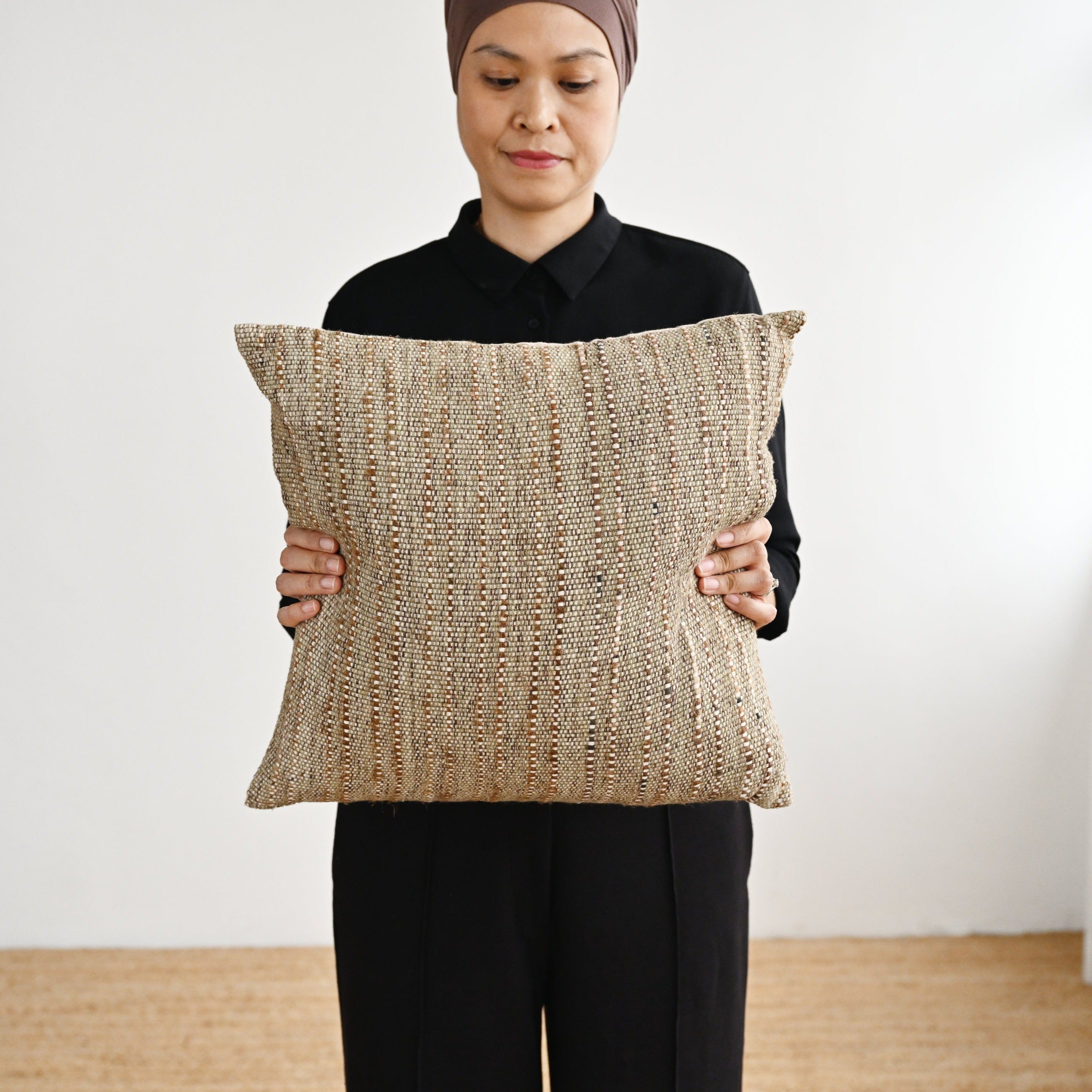 Sariq Cushion Cover