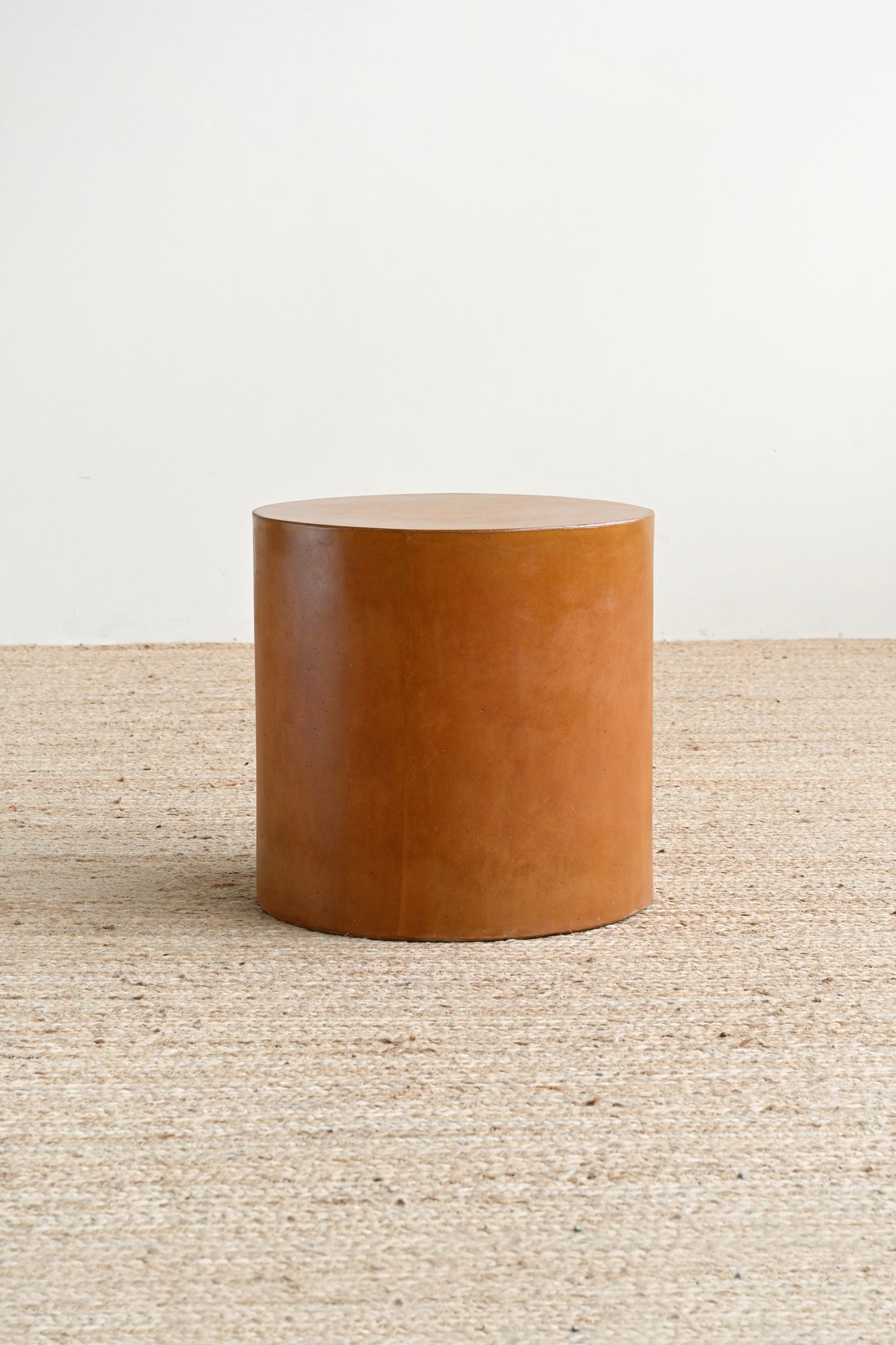Ito Concrete Side Table - Rust