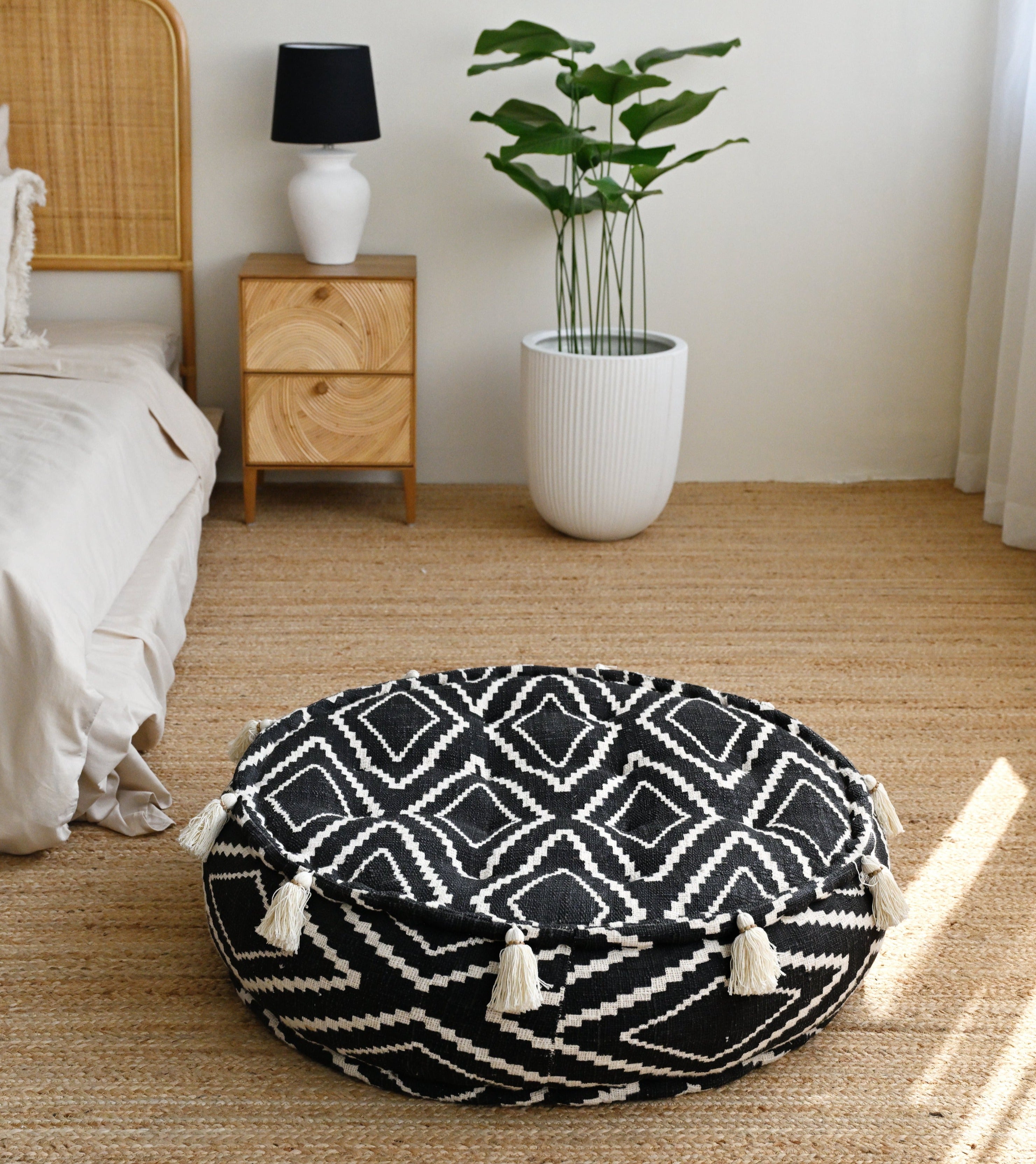 Round Raw Cotton Pouf with Tassels - Black