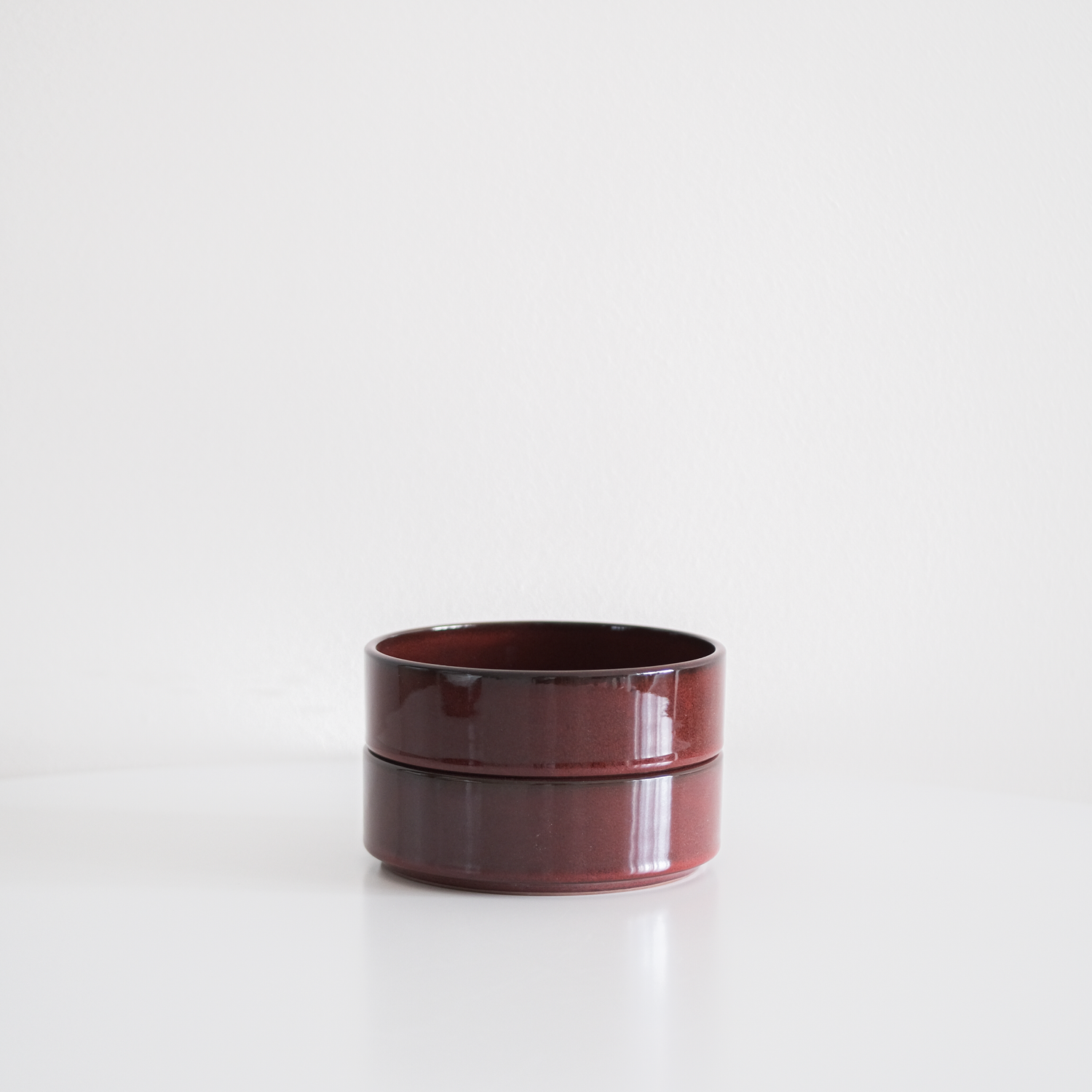 Glossy Garnet Red Straight Edge